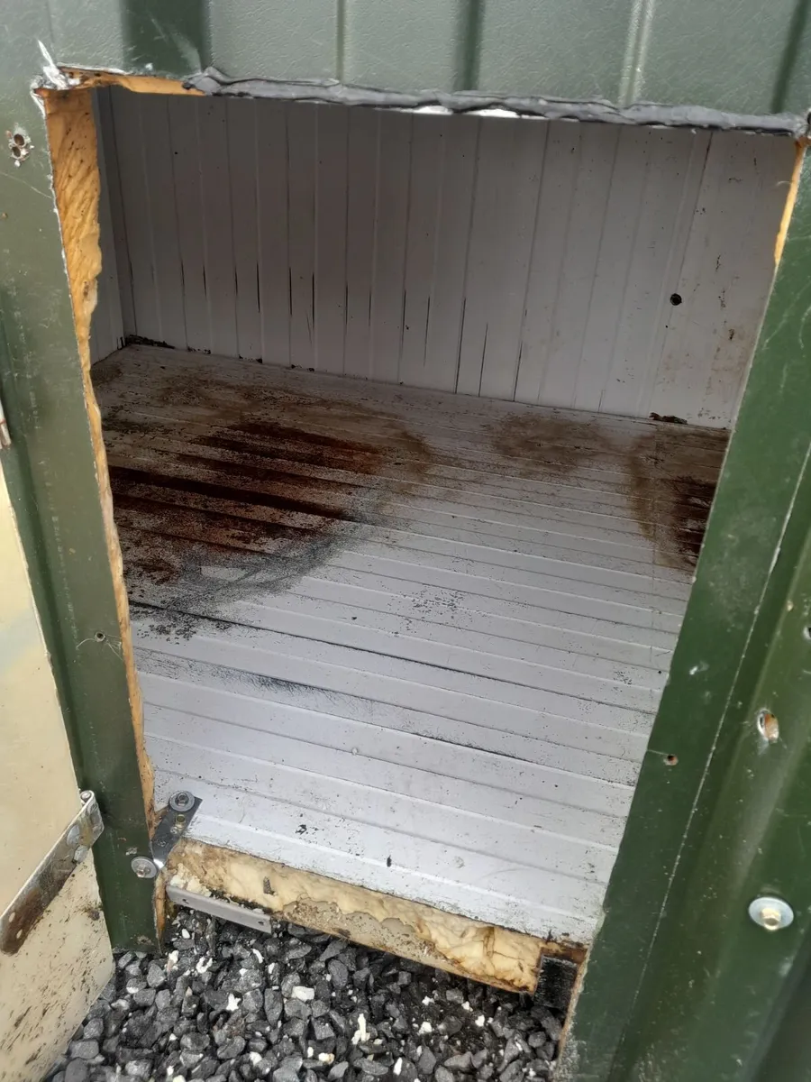 Dog box - Image 2