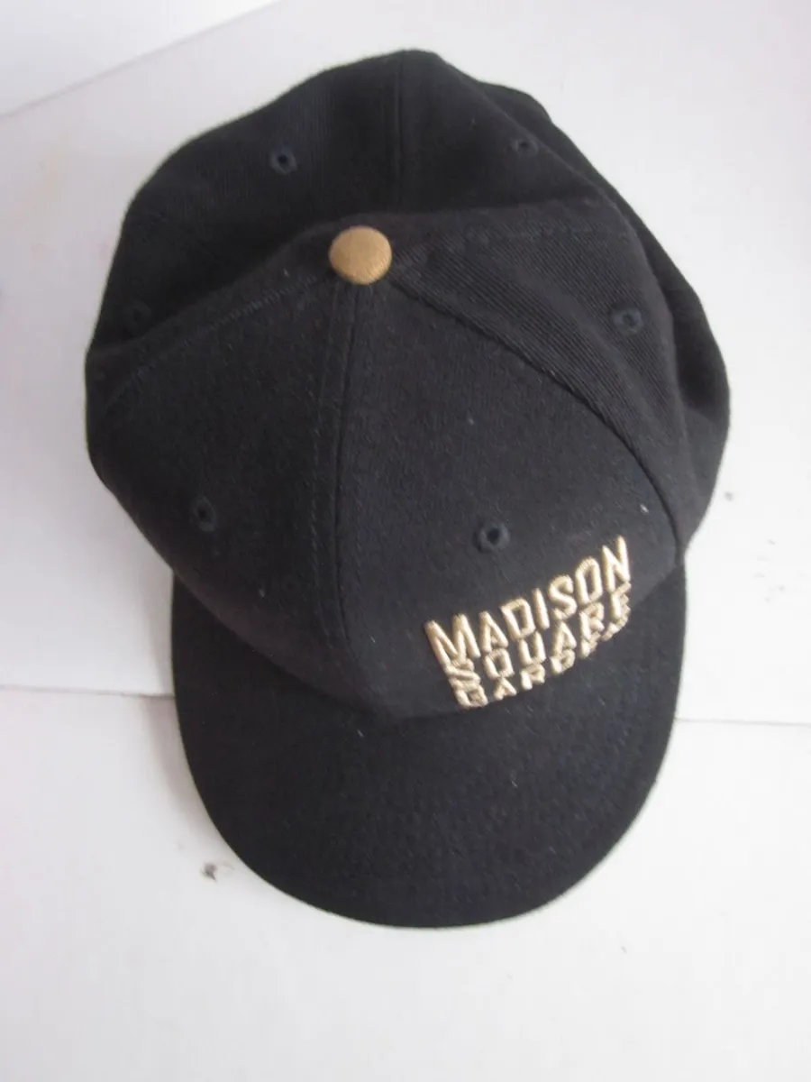 New Era 9 Fifty Madison Square Garden Snapback Hat - Image 1
