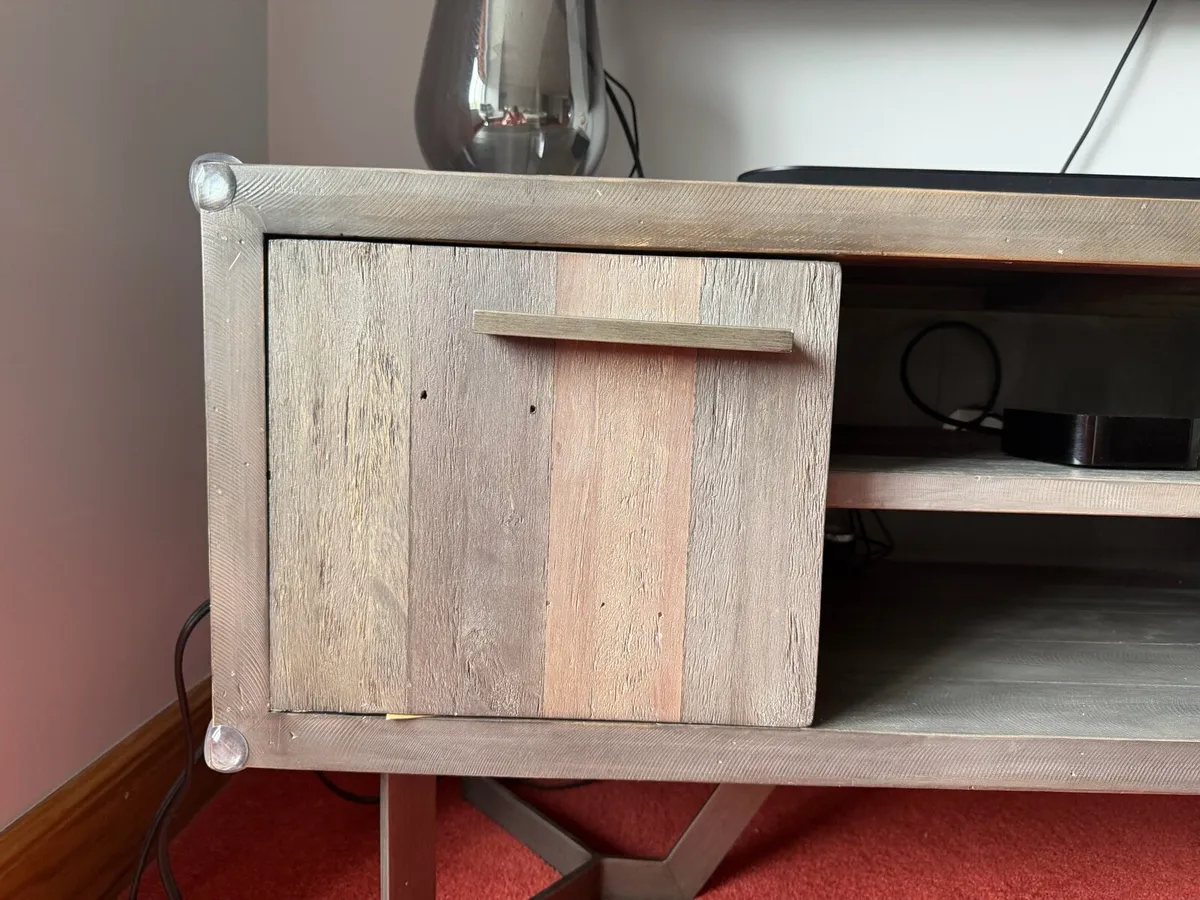 Solid wood TV unit. Perfect condition - Image 2