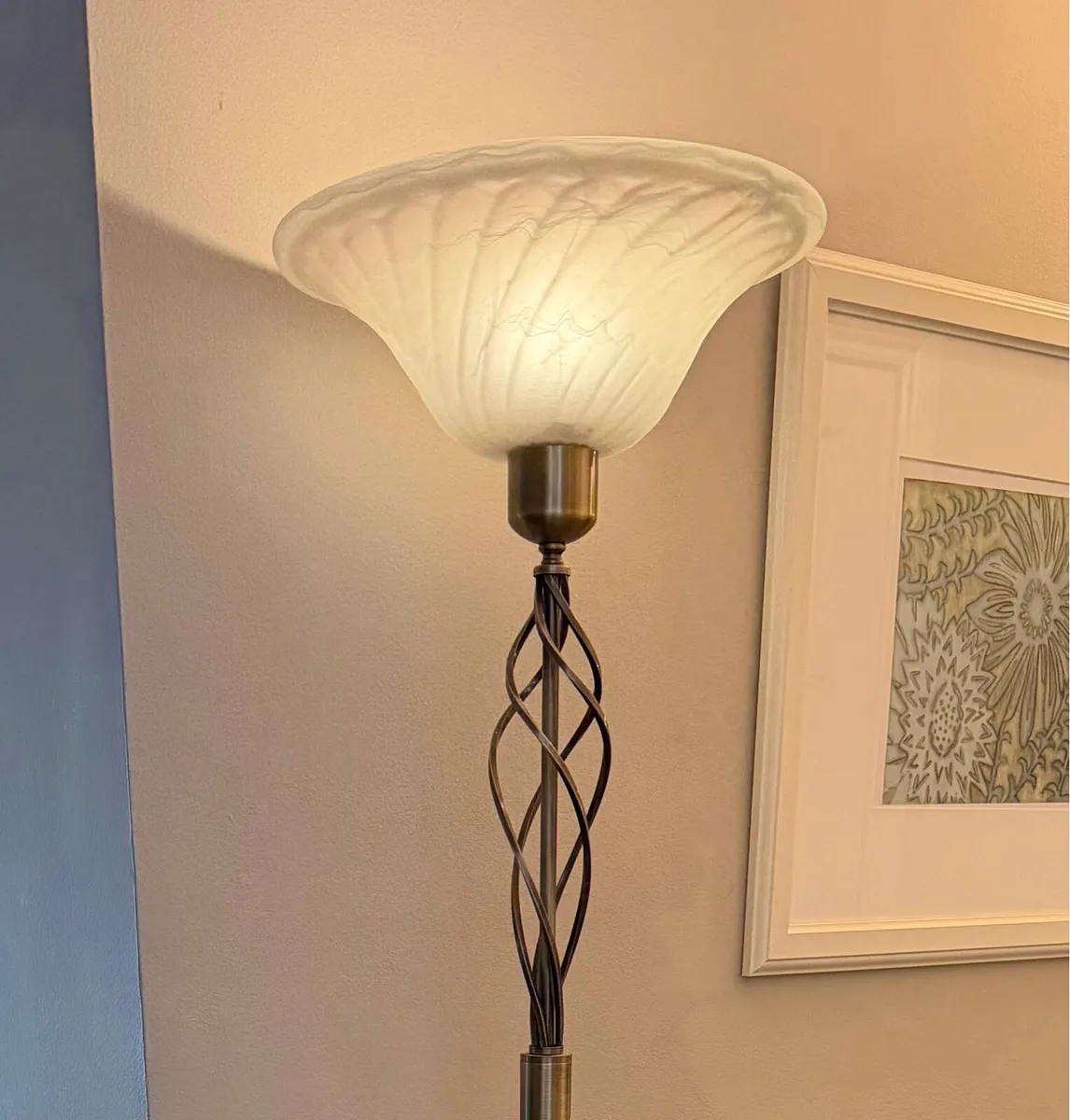 Tall brass lamp - Image 1