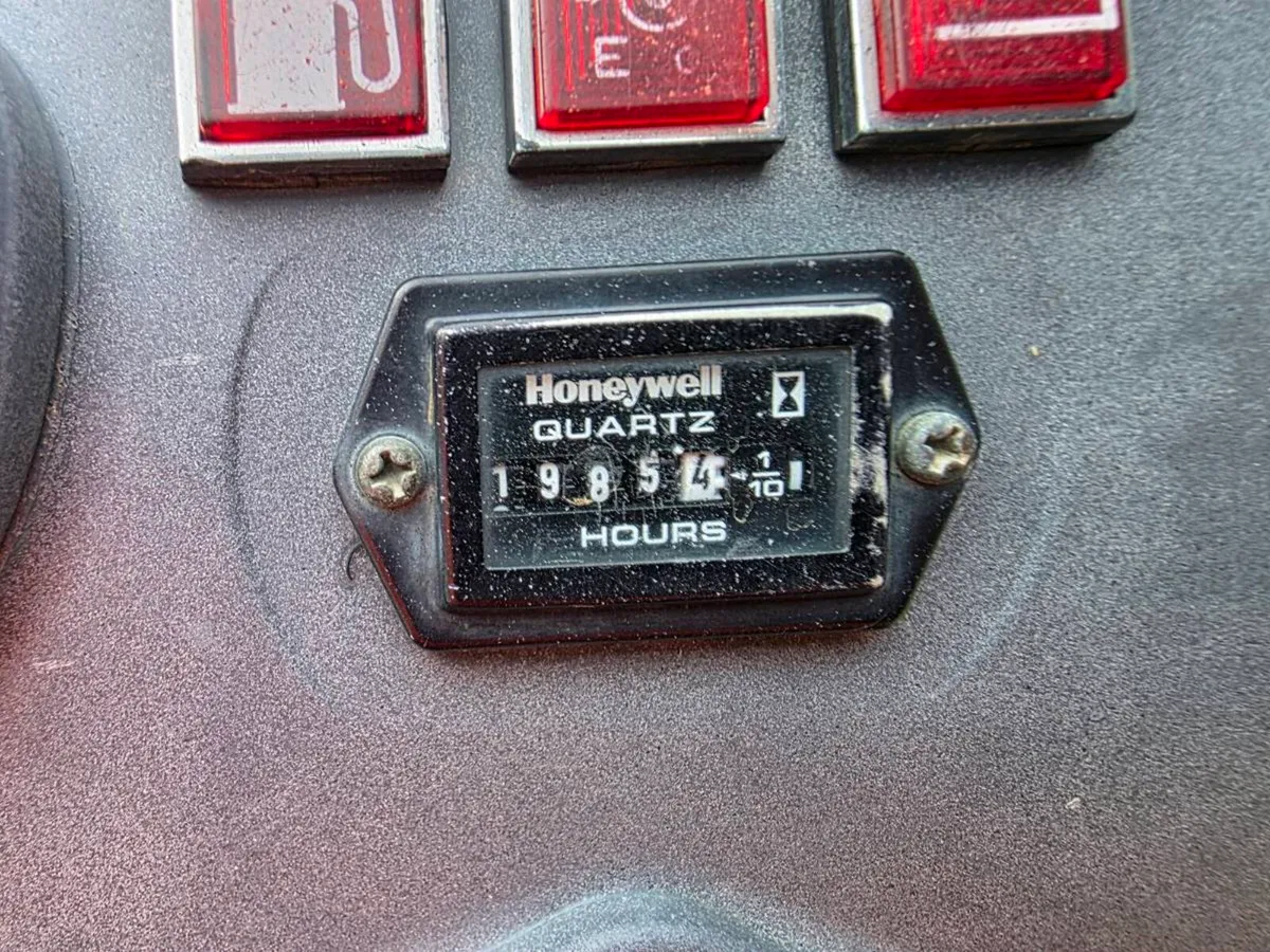 Kubota K008-3 digger+ NEW ROCK HAMMER - Image 3