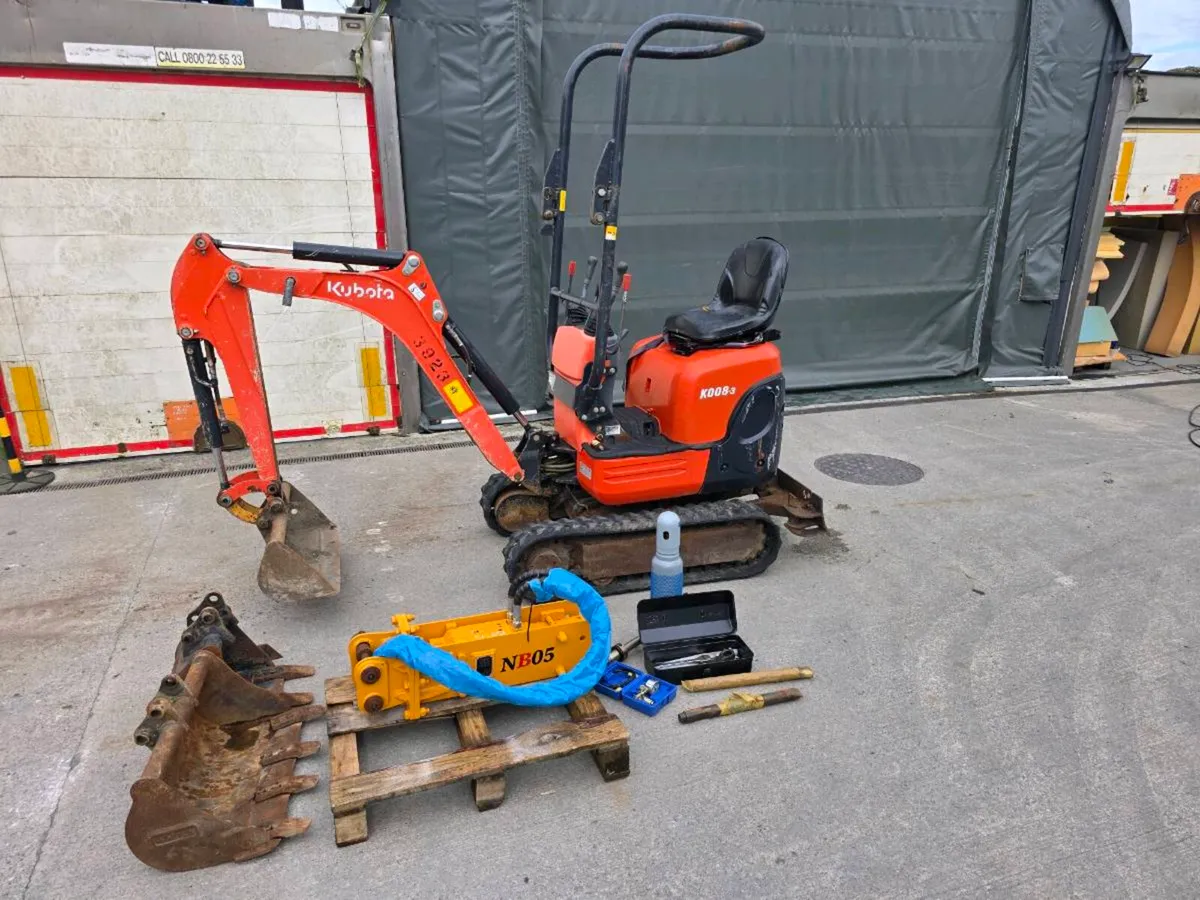 Kubota K008-3 digger+ NEW ROCK HAMMER - Image 1