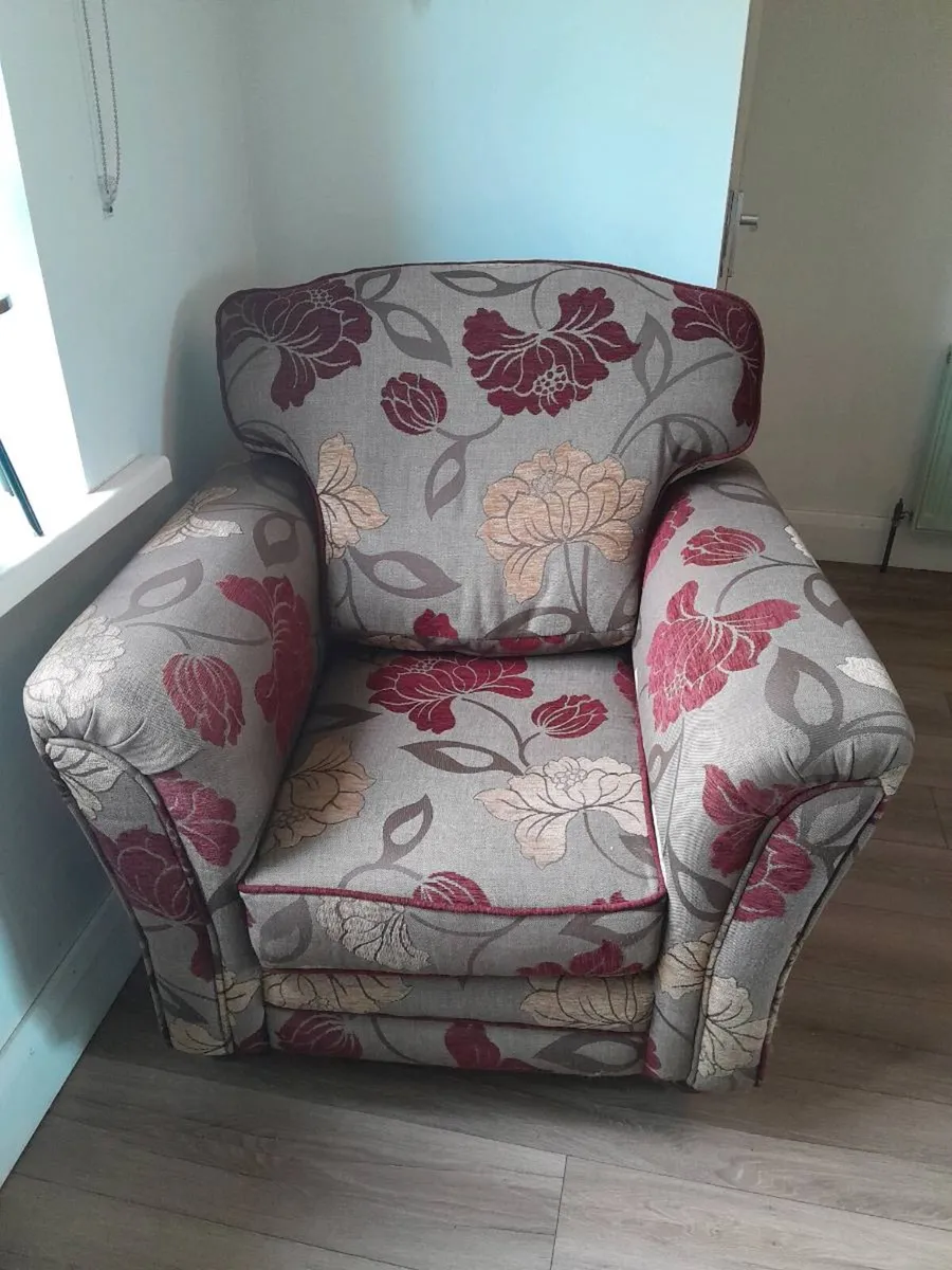 2 seater Couch & 1 armchair - Image 3