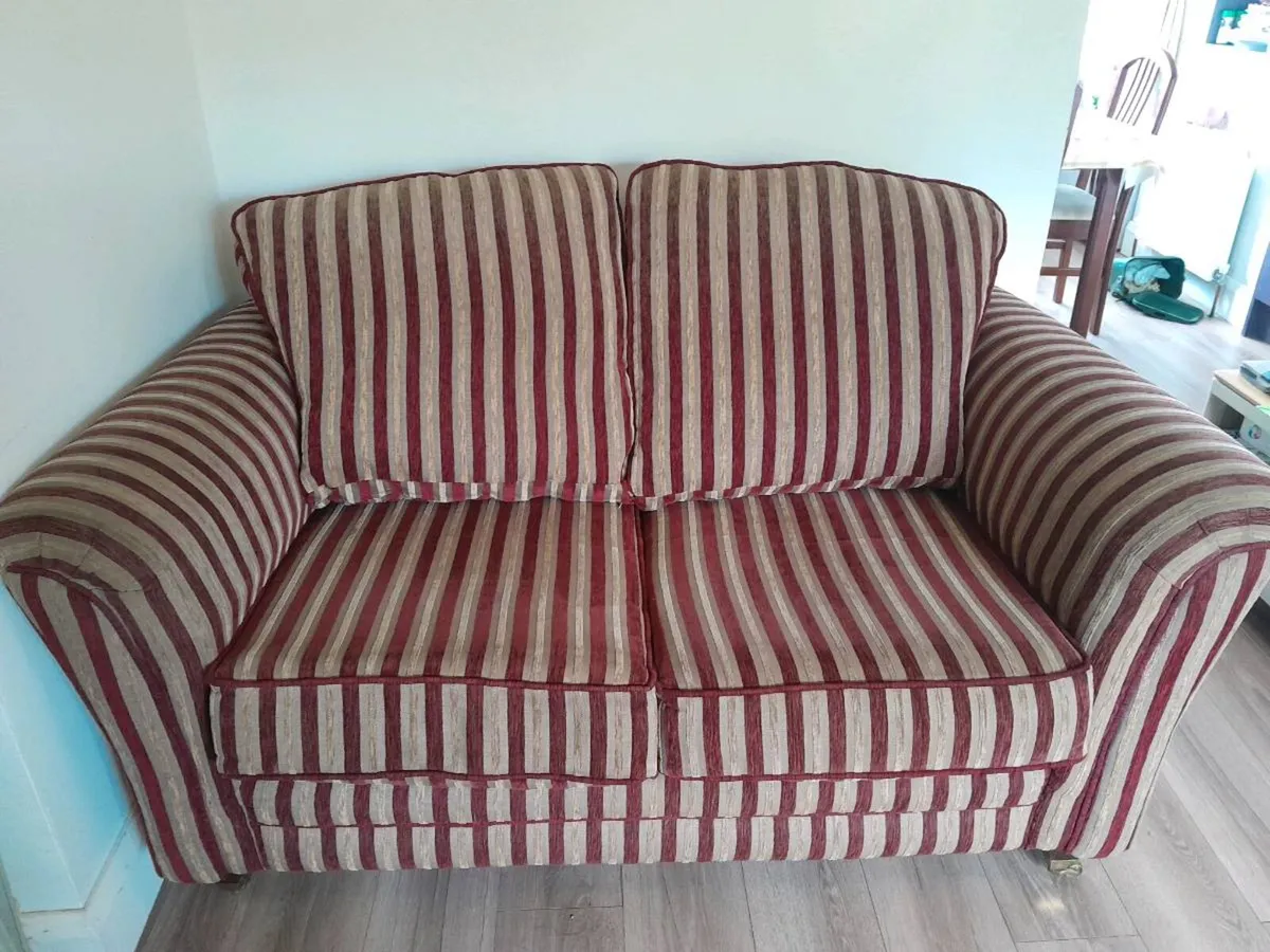 2 seater Couch & 1 armchair - Image 1