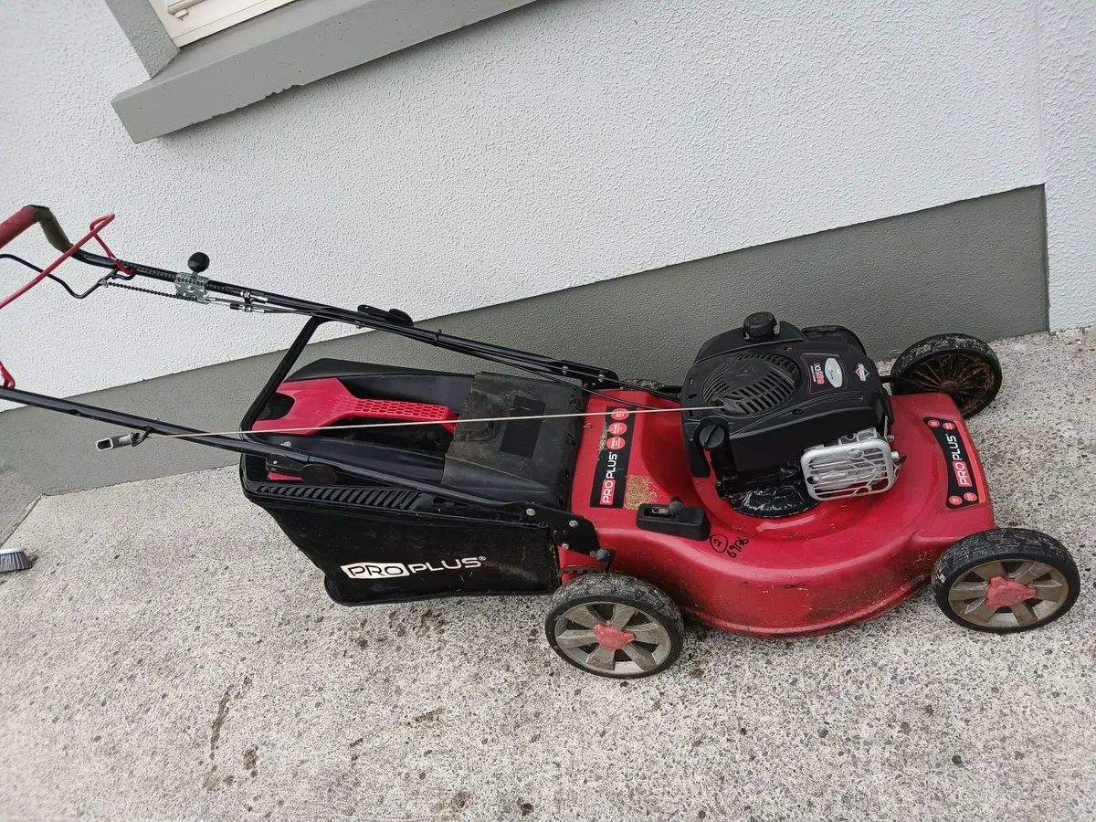 Self drive lawnmower 21inch 53cm cutting widthth - Image 1