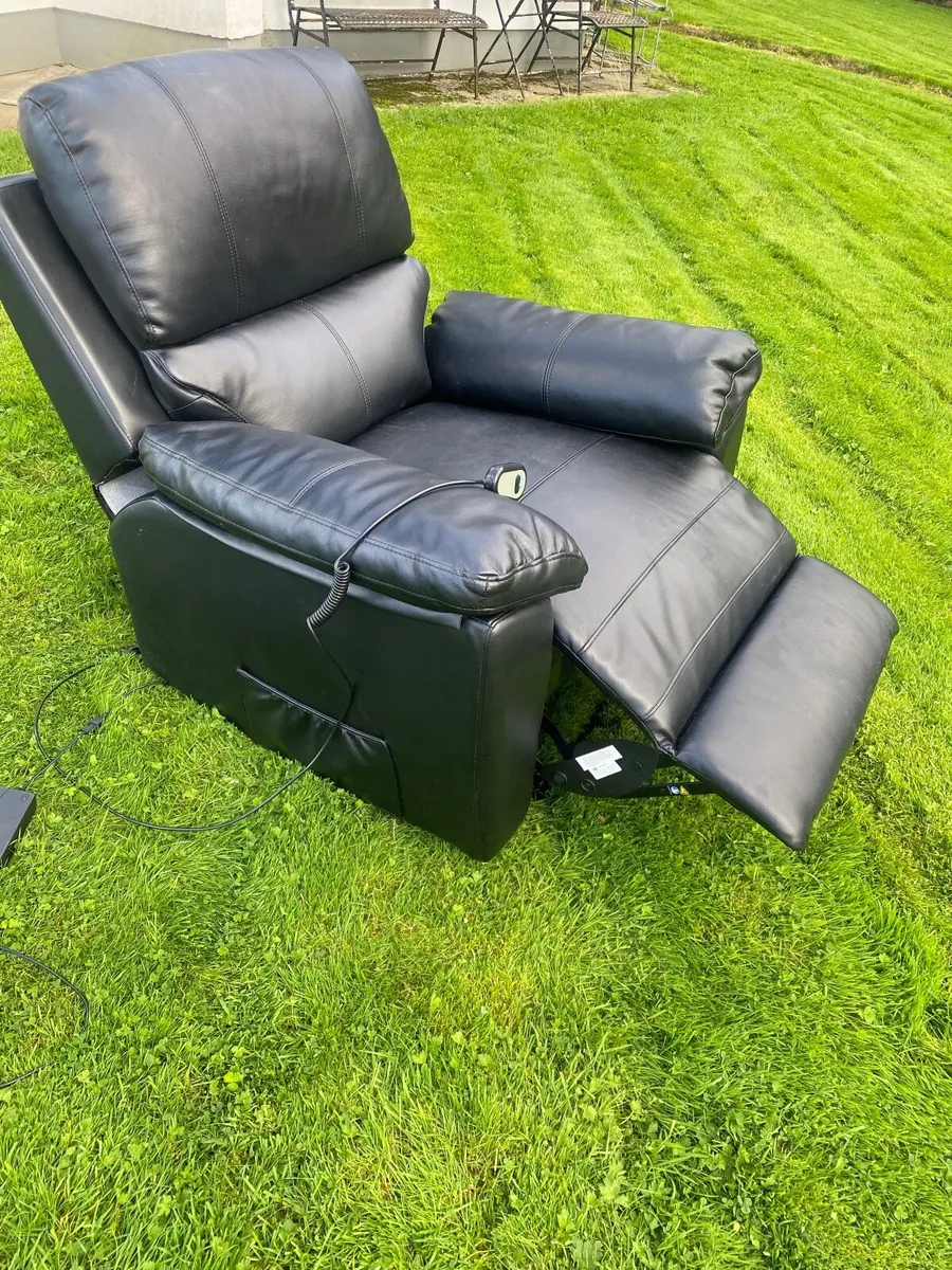Electric Riser Recliner Mobility Chair - Image 4