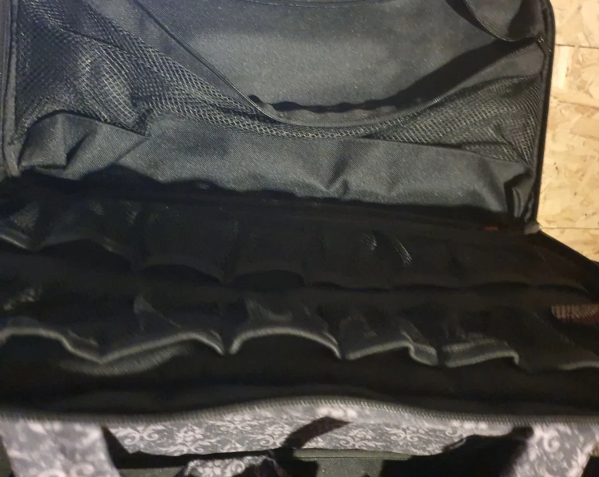 Large beautician/nail tech bag and first lady hand - Image 4