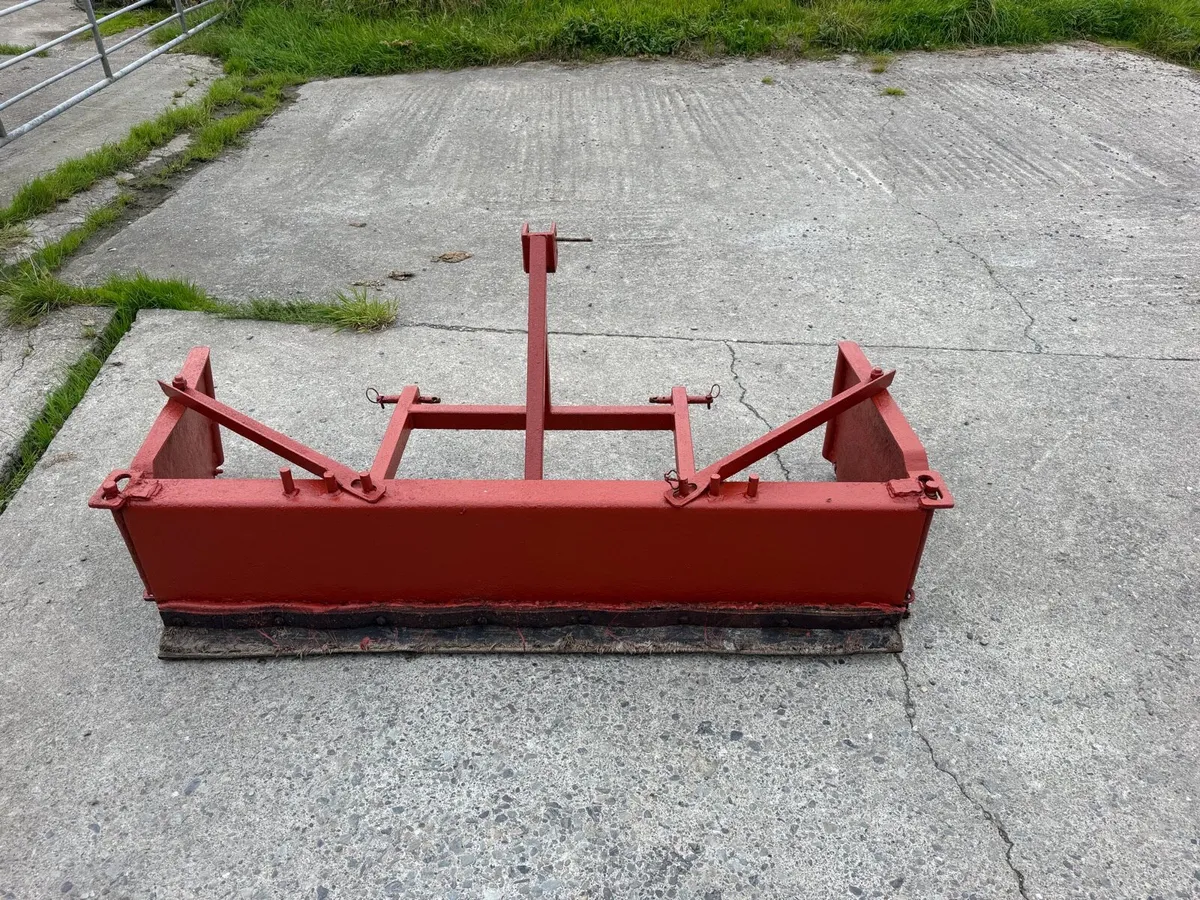 Yard scraper - Image 1