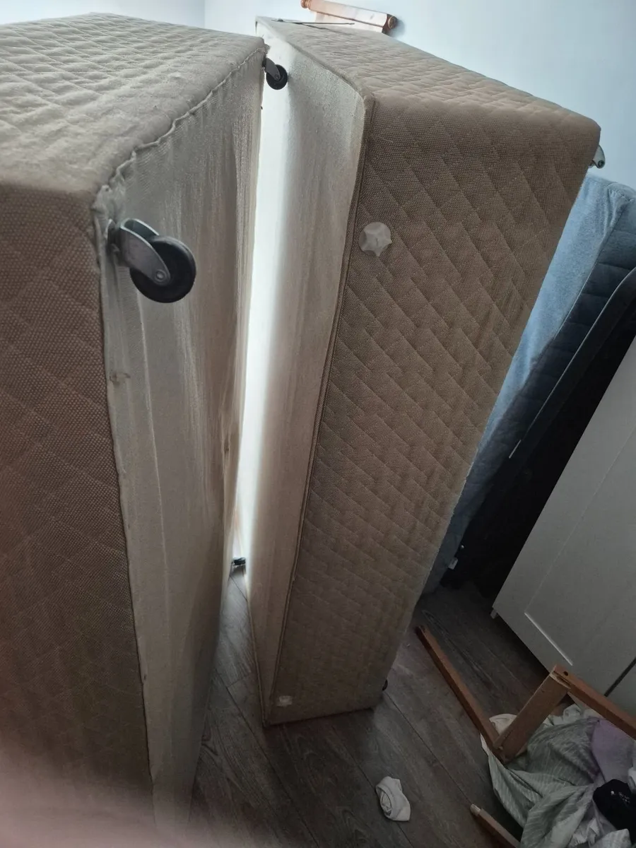 Double bed base