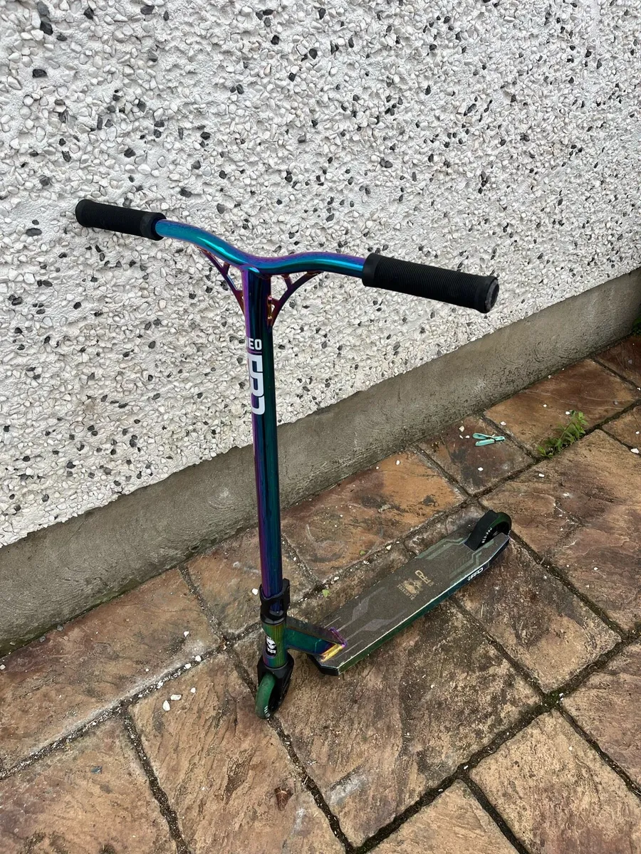 Blindside Neo Pro Stunt Scooter - Image 1