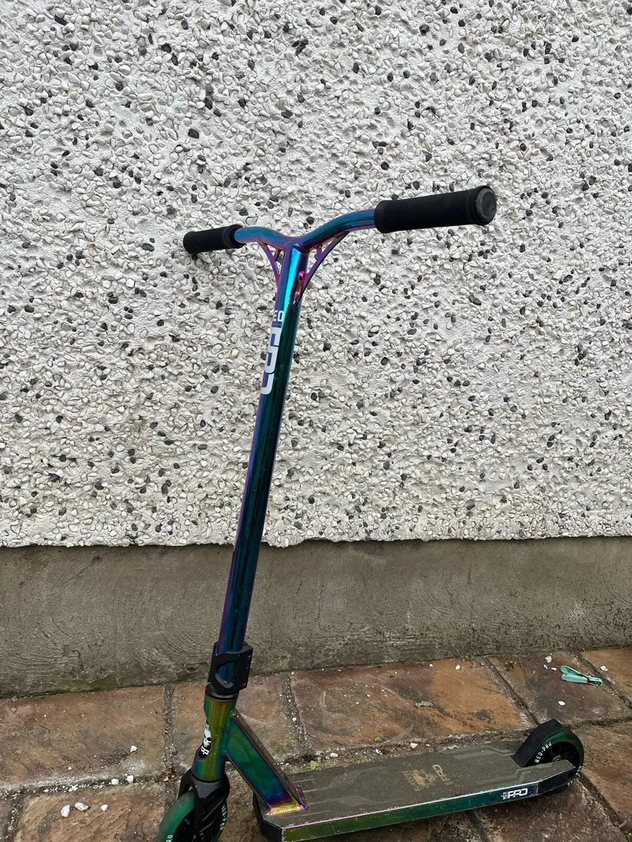 Blindside Neo Pro Stunt Scooter - Image 2