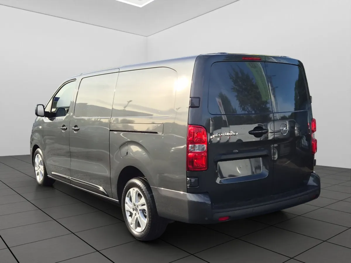 Opel Vivaro LWB Sportive Automatic 2.2 180Bhp - Image 3