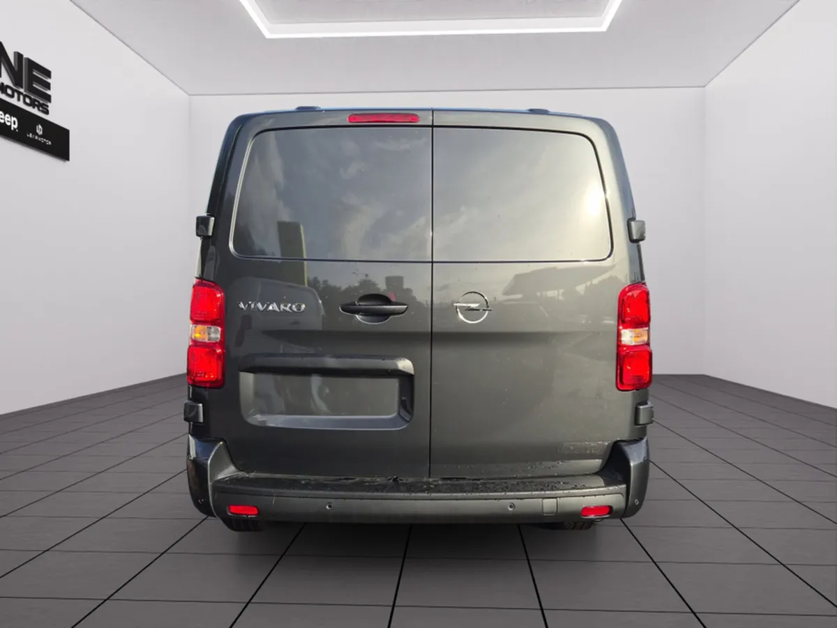 Opel Vivaro LWB Sportive Automatic 2.2 180Bhp - Image 4