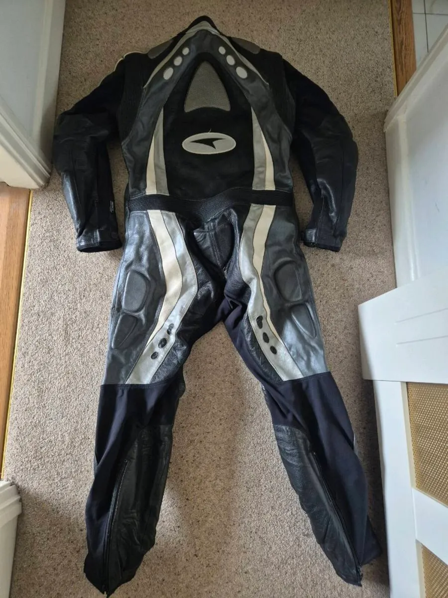 OXO One-Piece Leather Motorcycle Suit EU54 / GB44 - Image 2