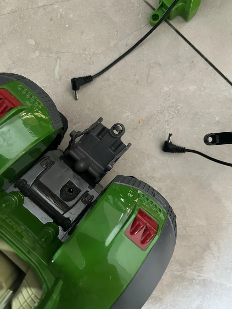 BARGAIN Fendt RC Tractor and Parts retails E160 - Image 3