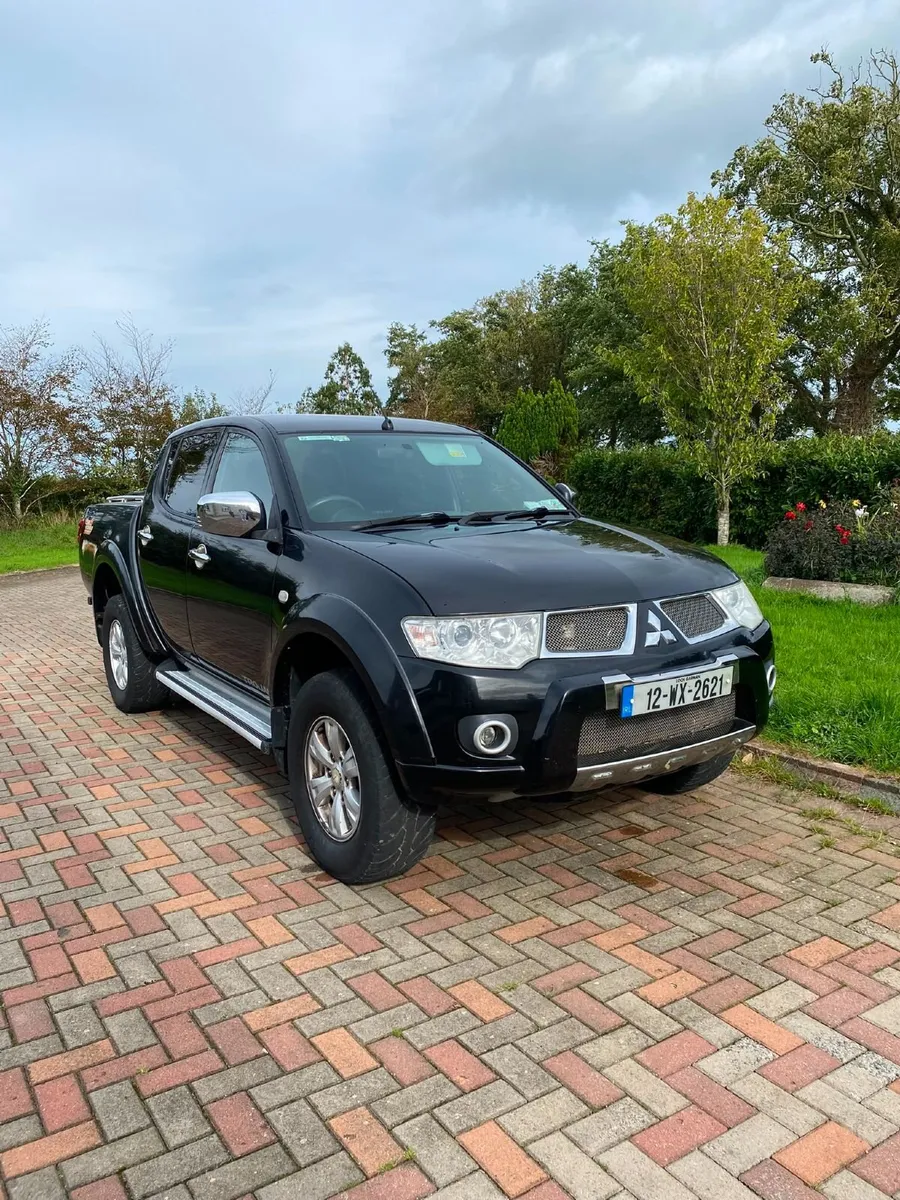Mitsubishi L200 2012 - Image 1
