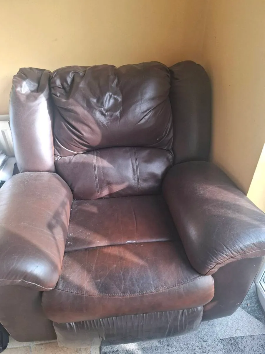 Sofa and chair - Image 4