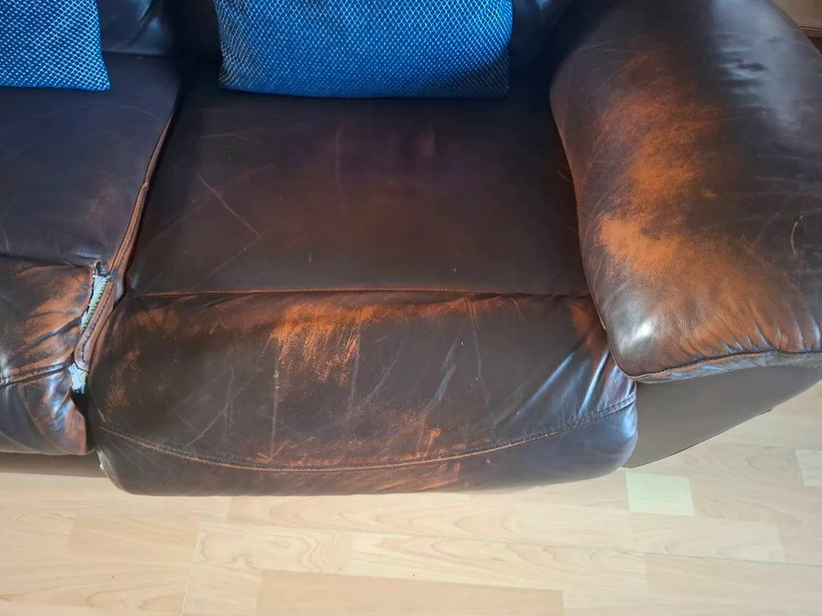 Sofa and chair - Image 3
