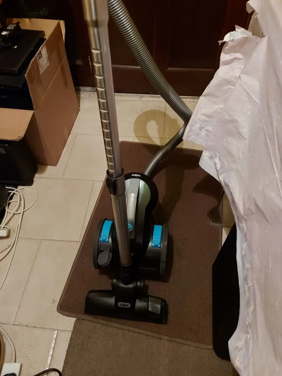 VAX Air Stretch Pet Vacuum Cleaner, Model CCQSASV1 - Image 1
