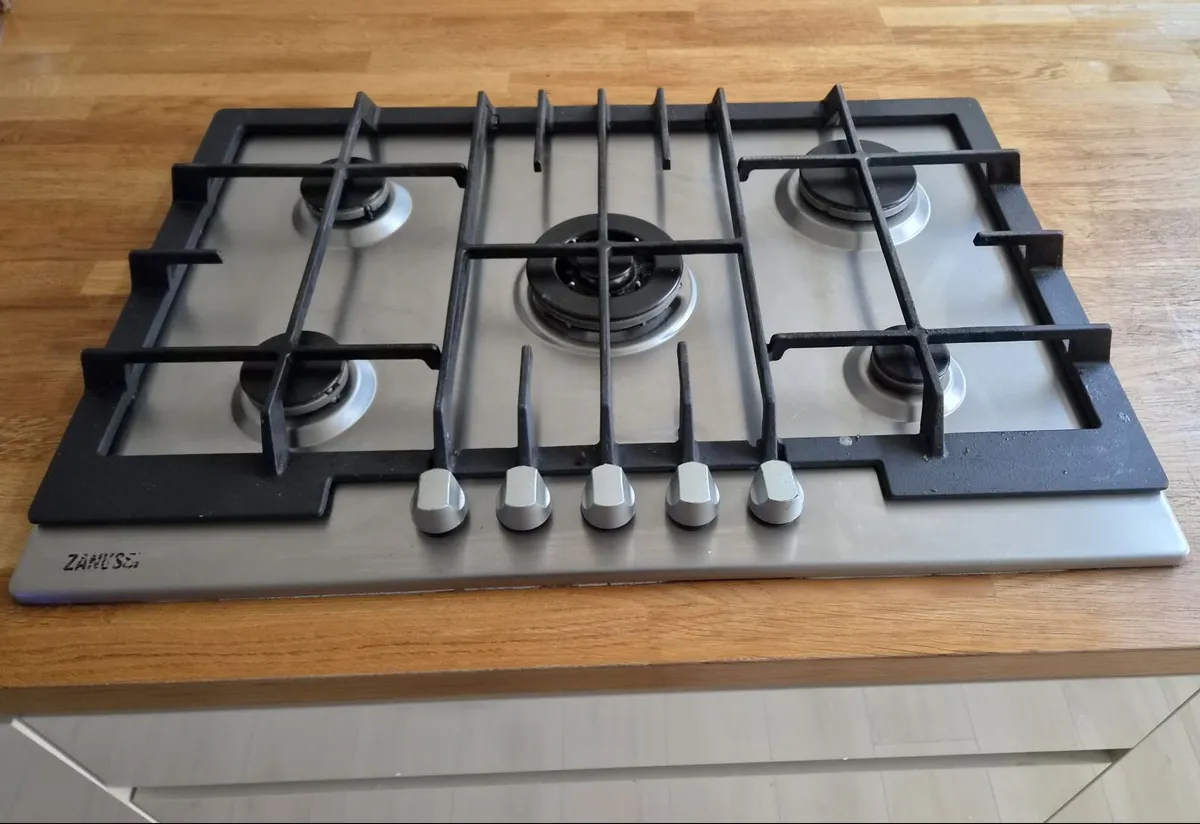 5-ring Zanussi Gas Hob - Image 3
