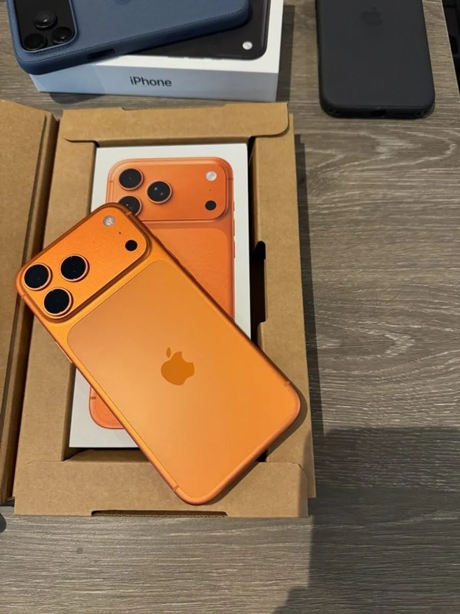 iPhone 17 Pro Max - Image 1
