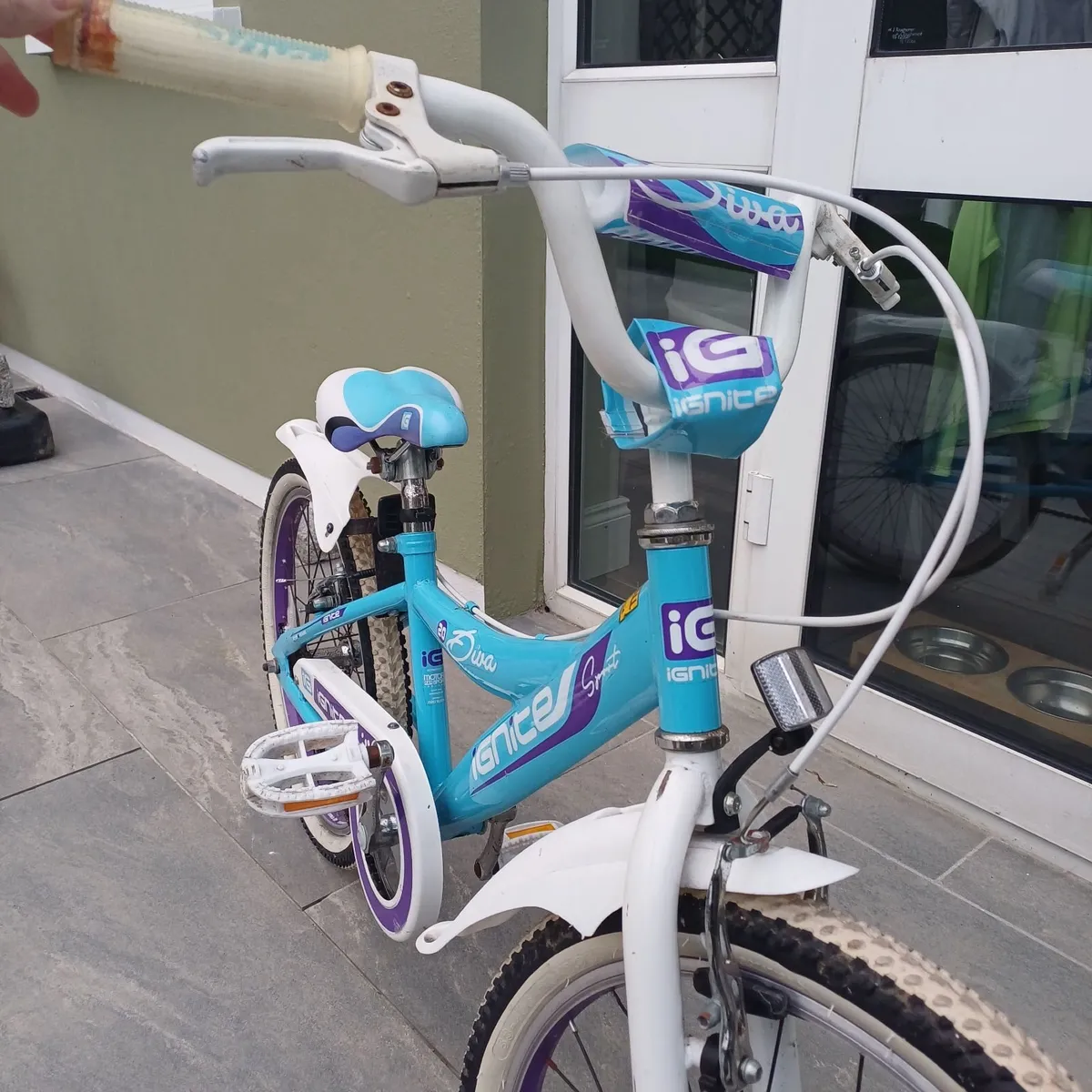 Kids bike - Image 2