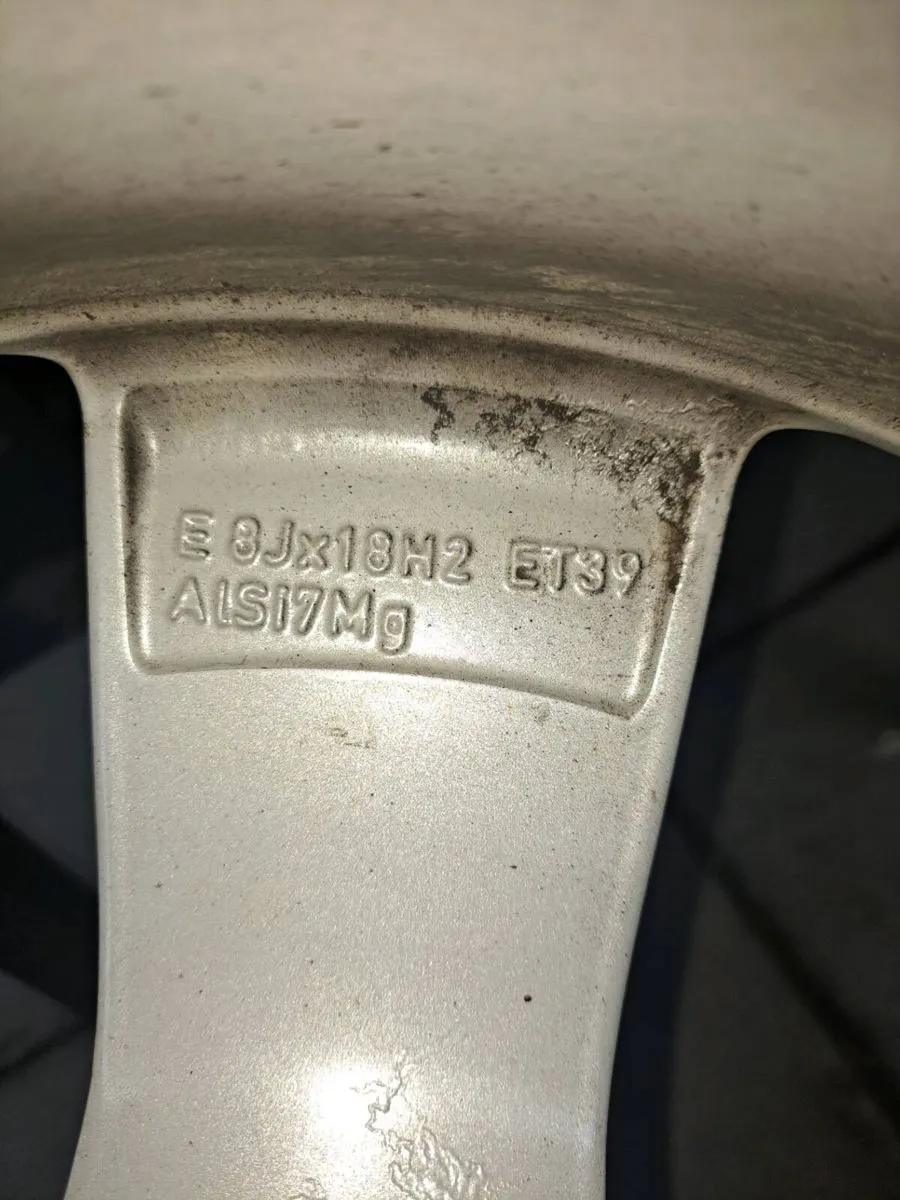 AUDI A6  ALLOYS ,NEW TYRES - Image 4