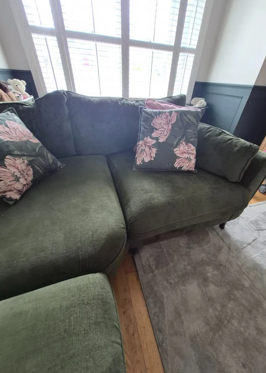 Olive Green 6-Seater Corner Sofa With Armchair - Image 1