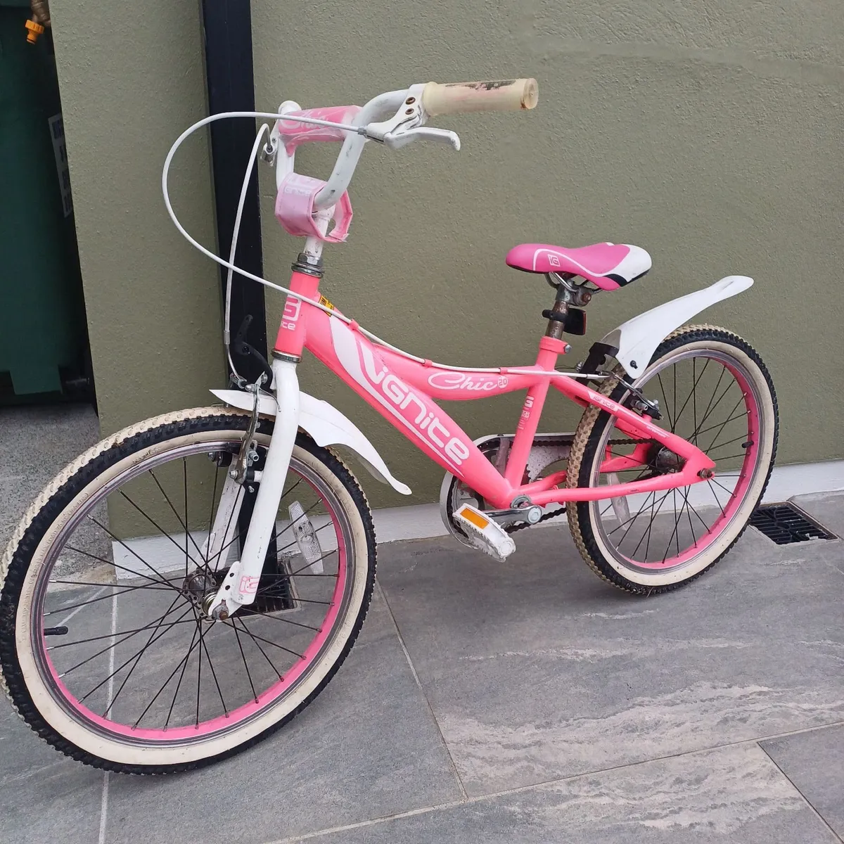 Kids bike - Image 1