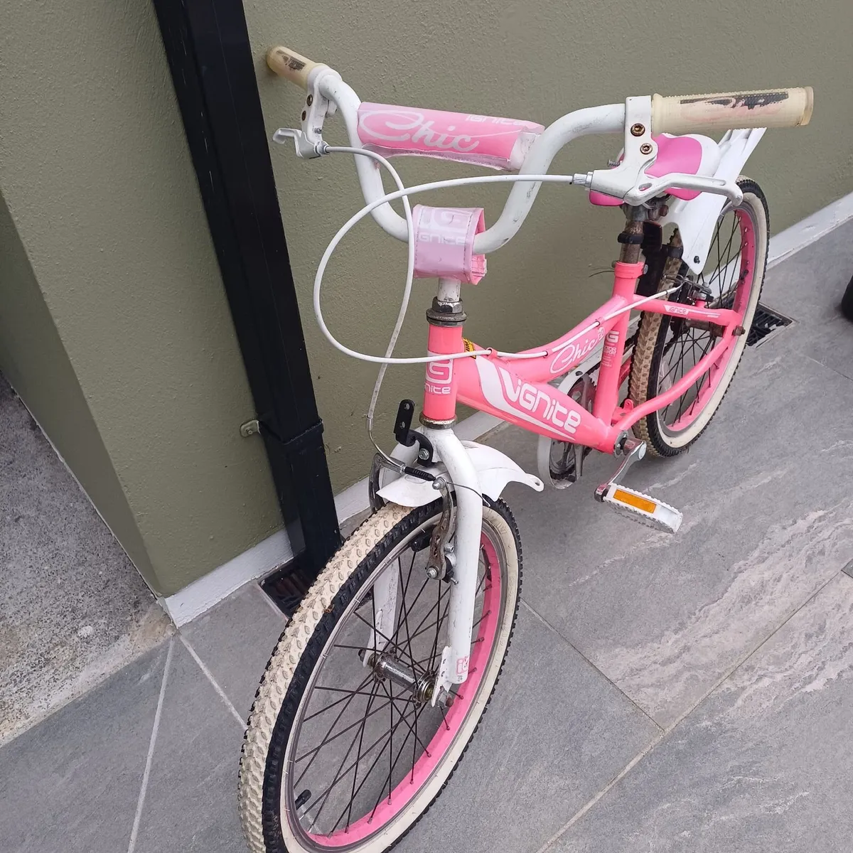 Kids bike - Image 2