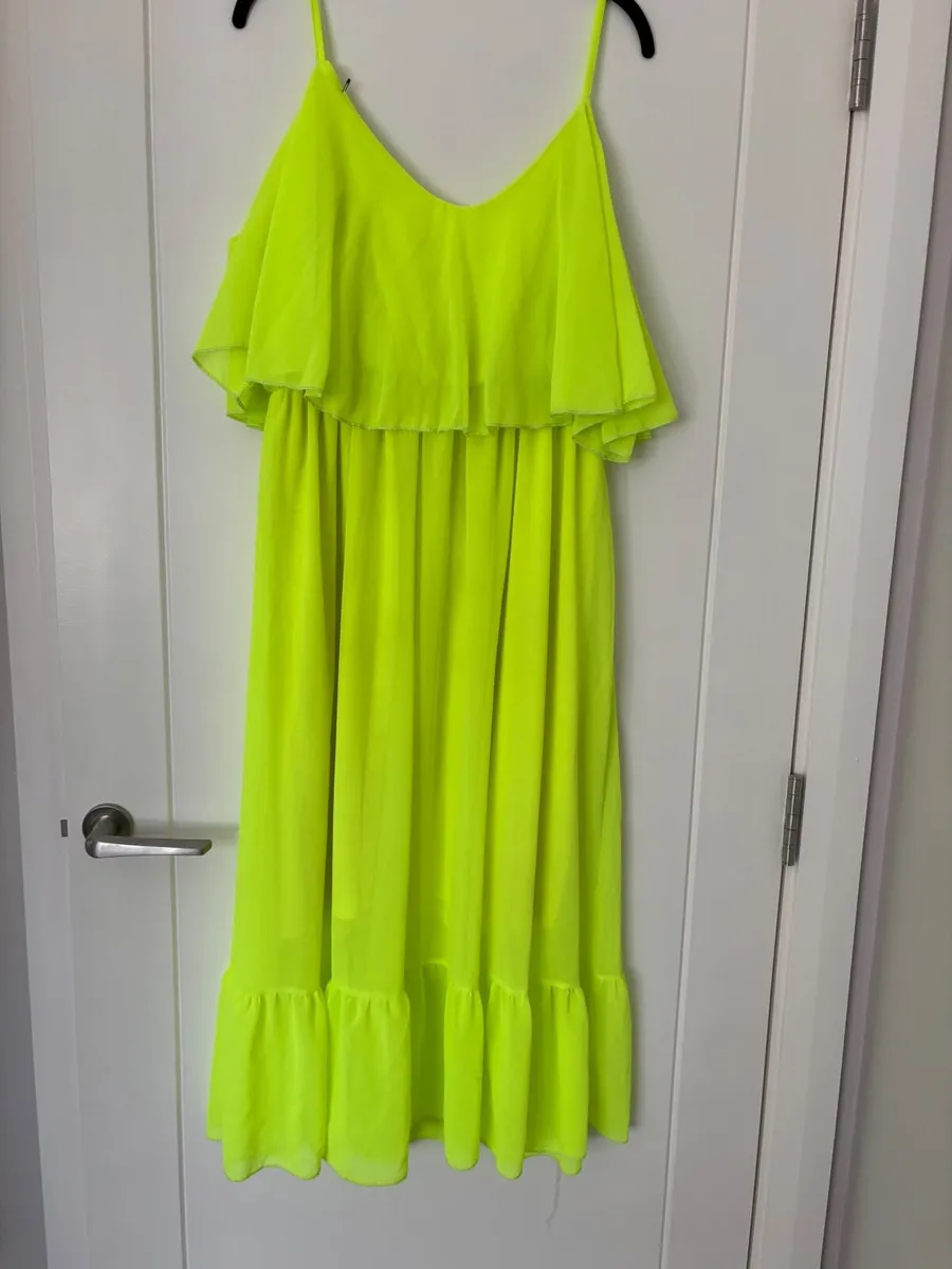 Brand new dress- size 16/18/20/22/24 - Image 1