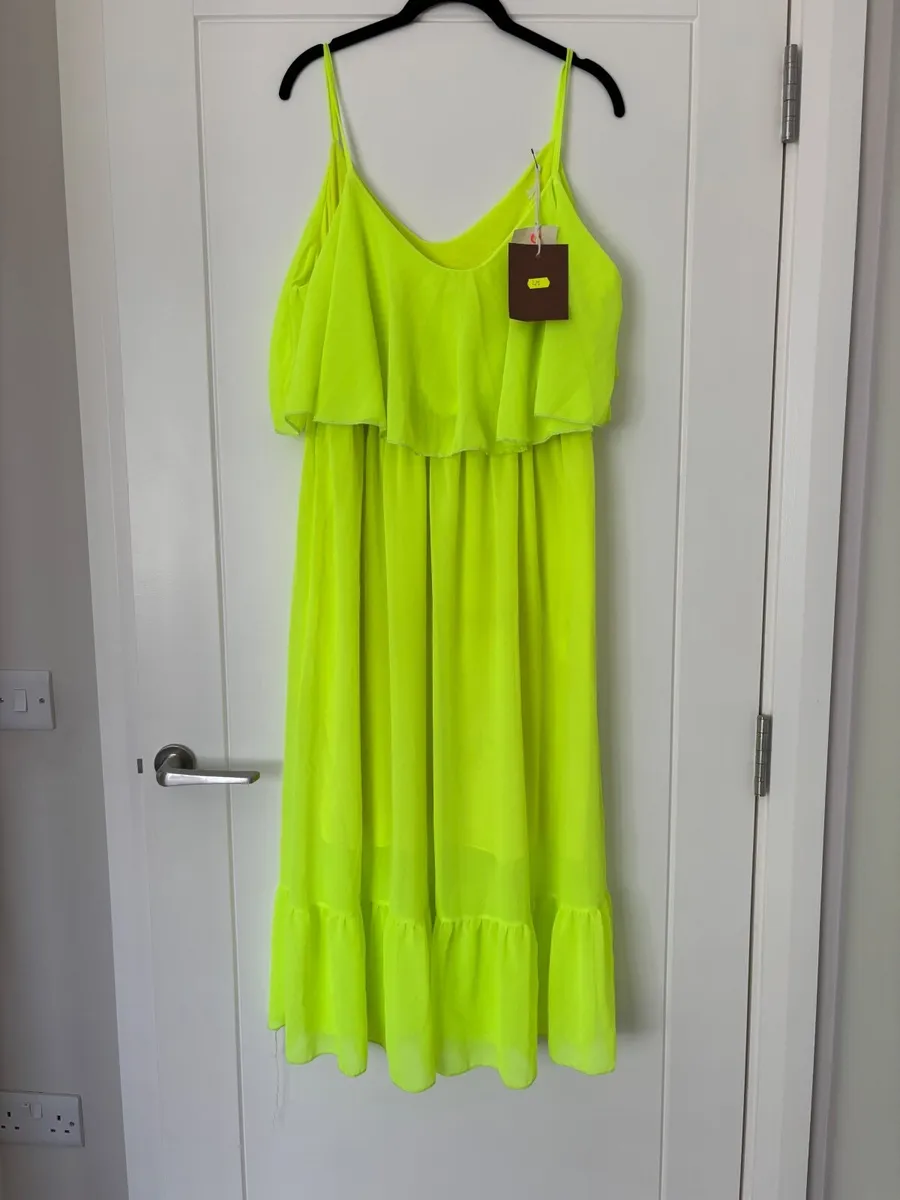 Brand new dress- size 16/18/20/22/24 - Image 3