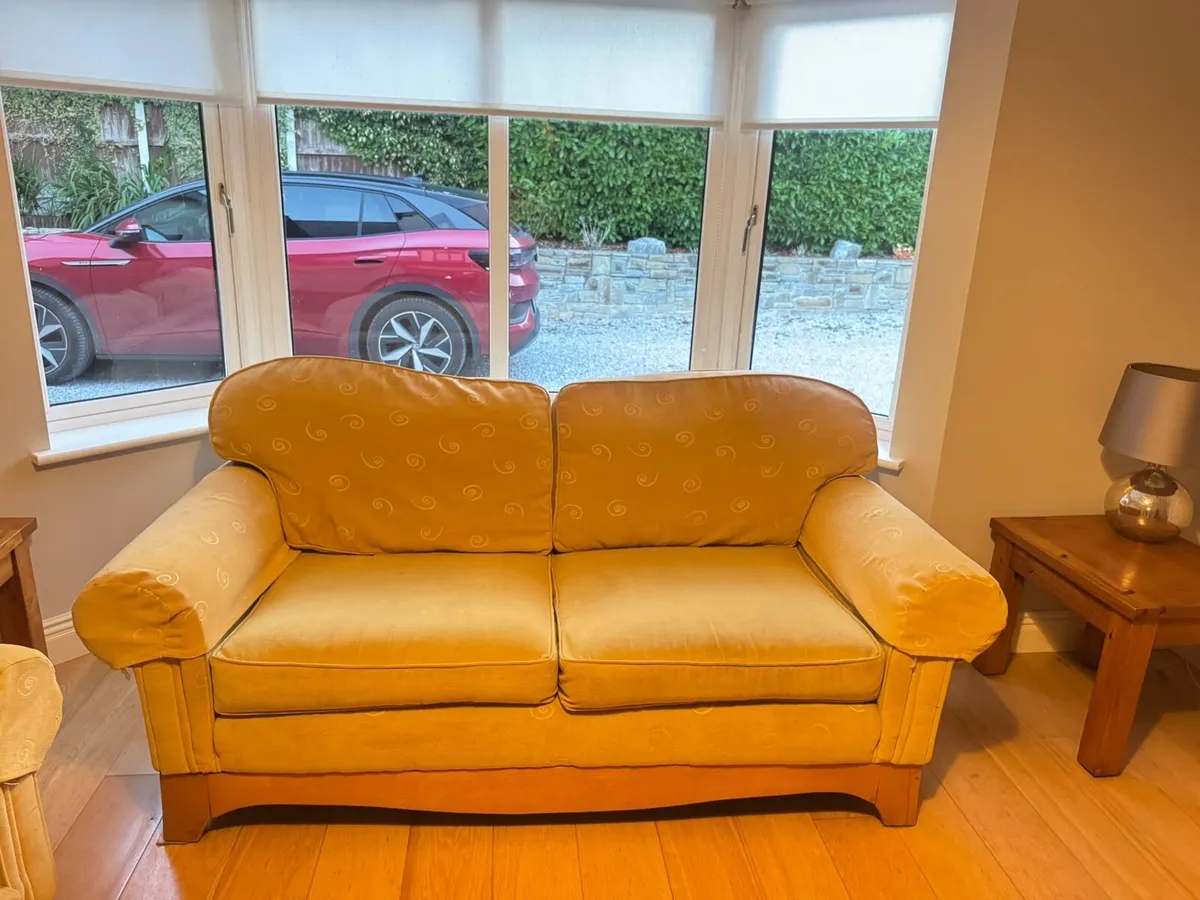 Matching three seater & two seater couch - Image 2