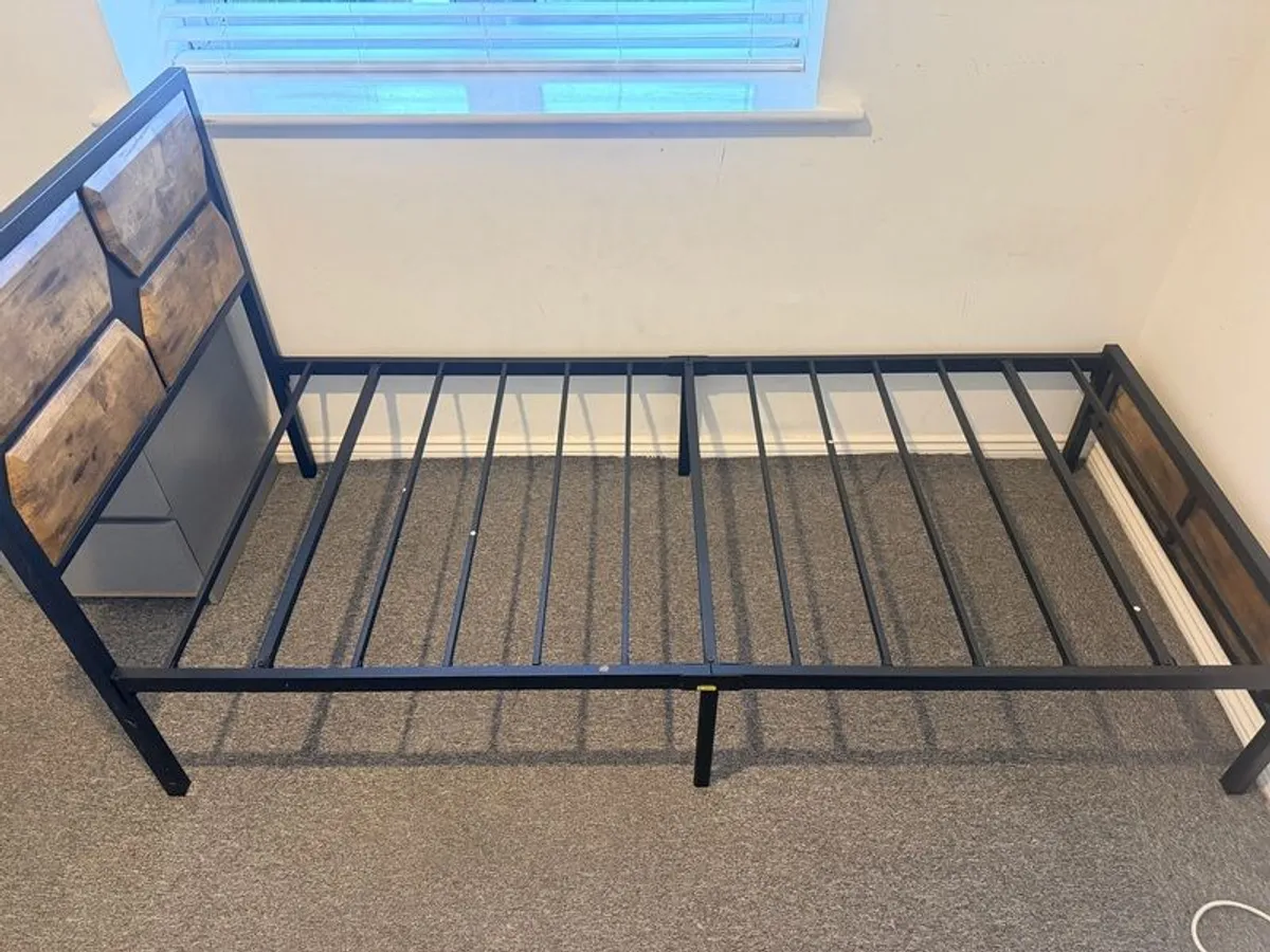 2 single bed with 2 mattress - Image 2