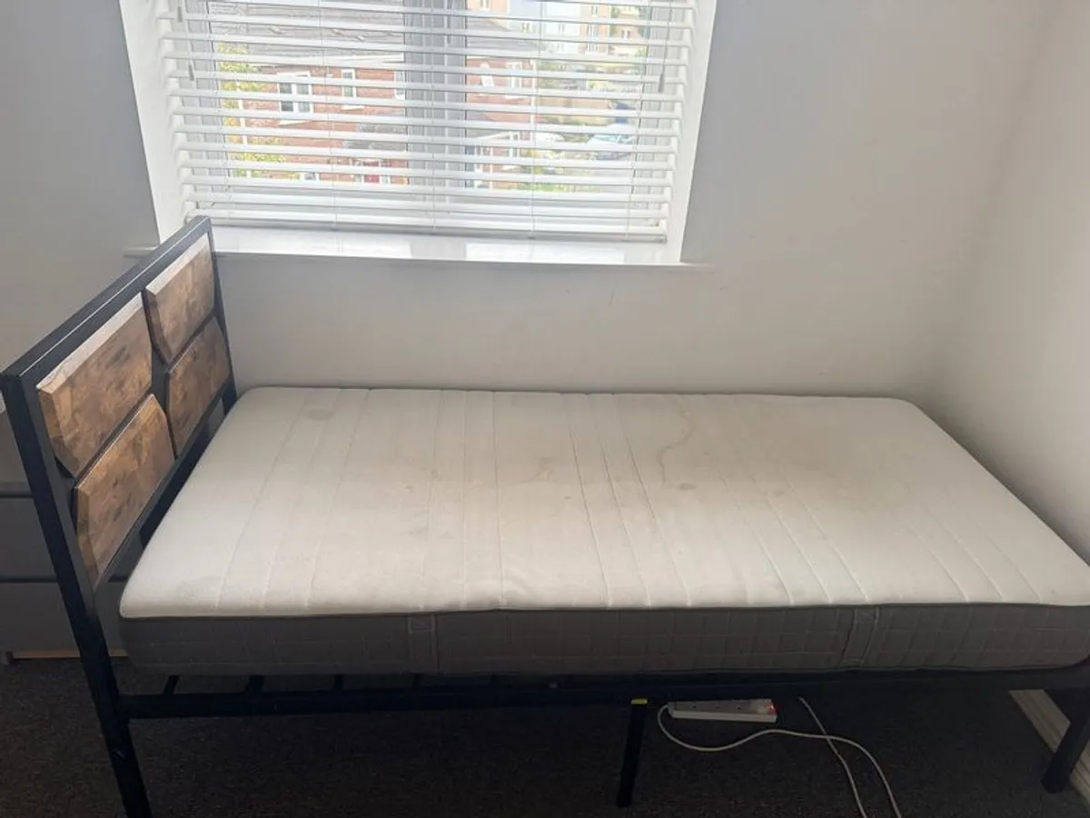 2 single bed with 2 mattress - Image 4