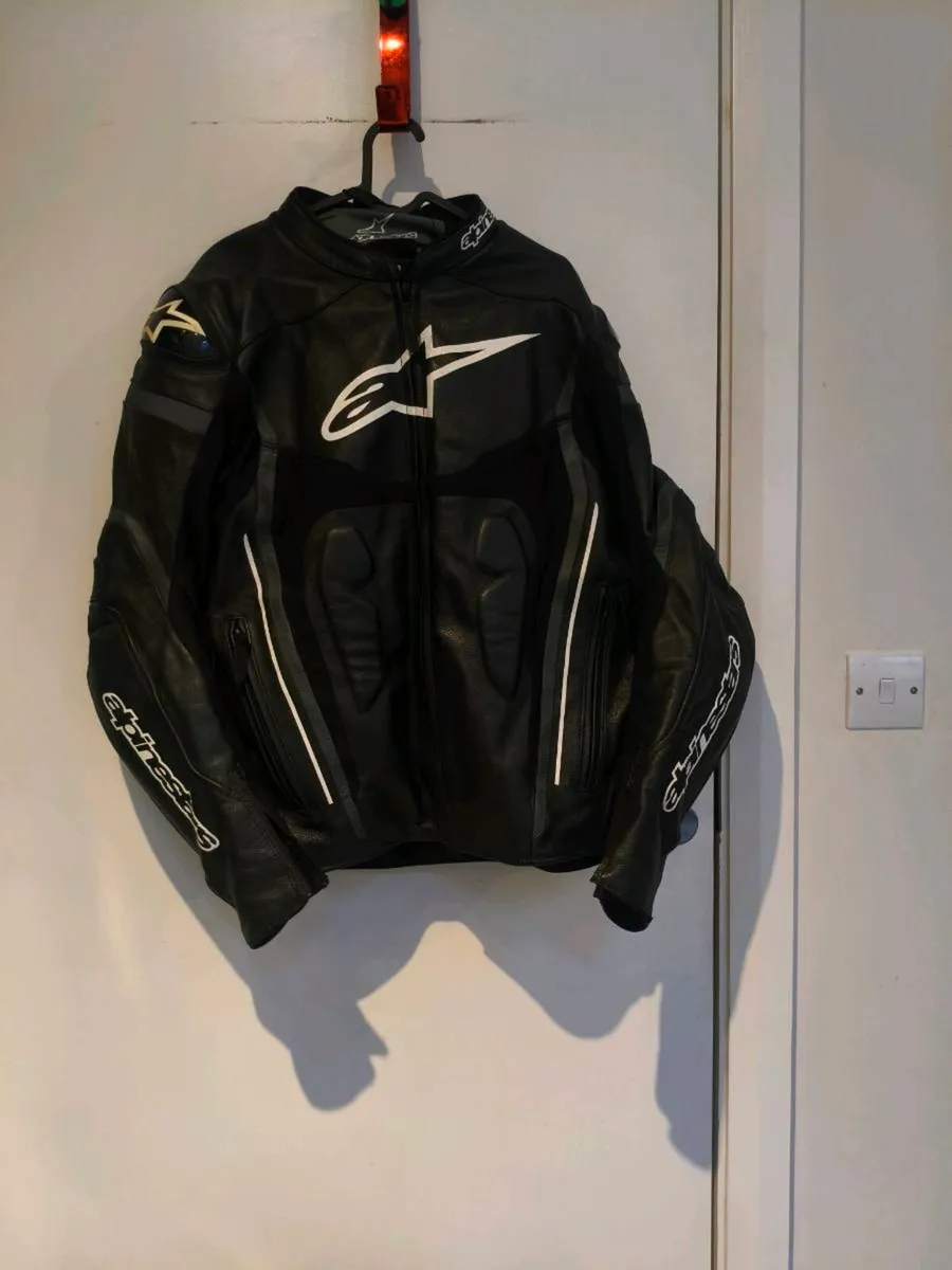 Motorcycle clothing jacket bottoms boots - Image 2