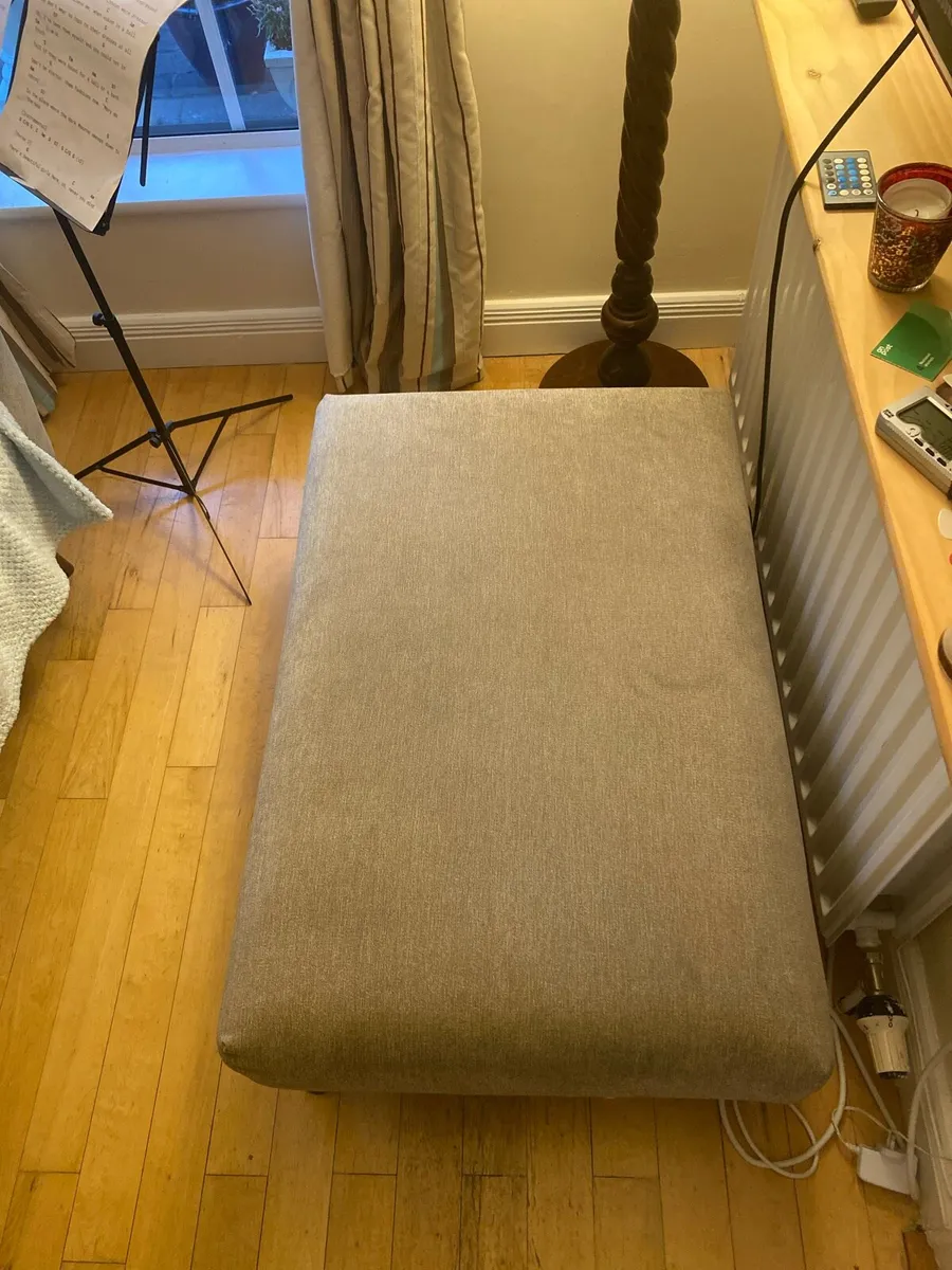 Pouf footstool - Image 2