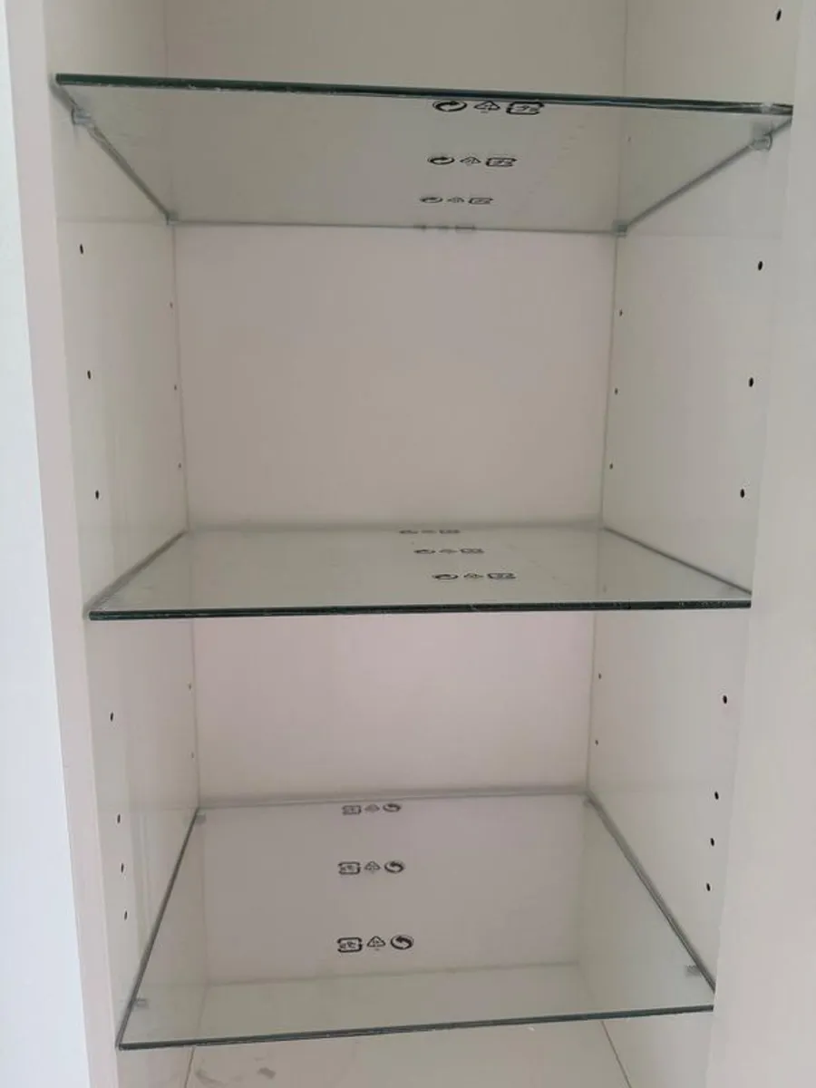 IKEA GODMORGON tall gloss white cabinet with glass shelves, 192cm - Image 4
