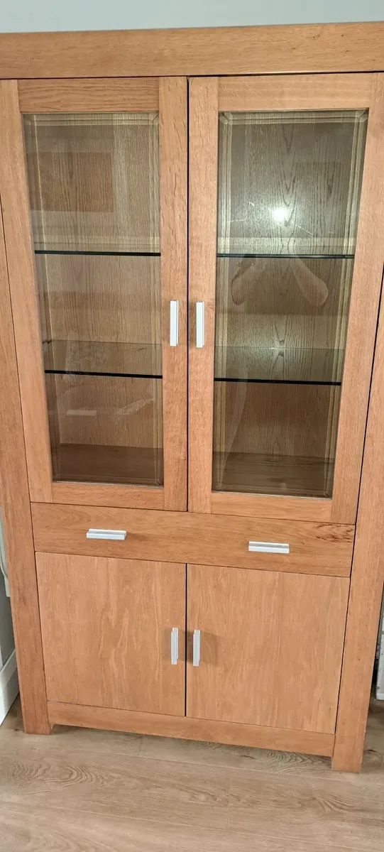 Solid oak Glass Cabinet - Image 1