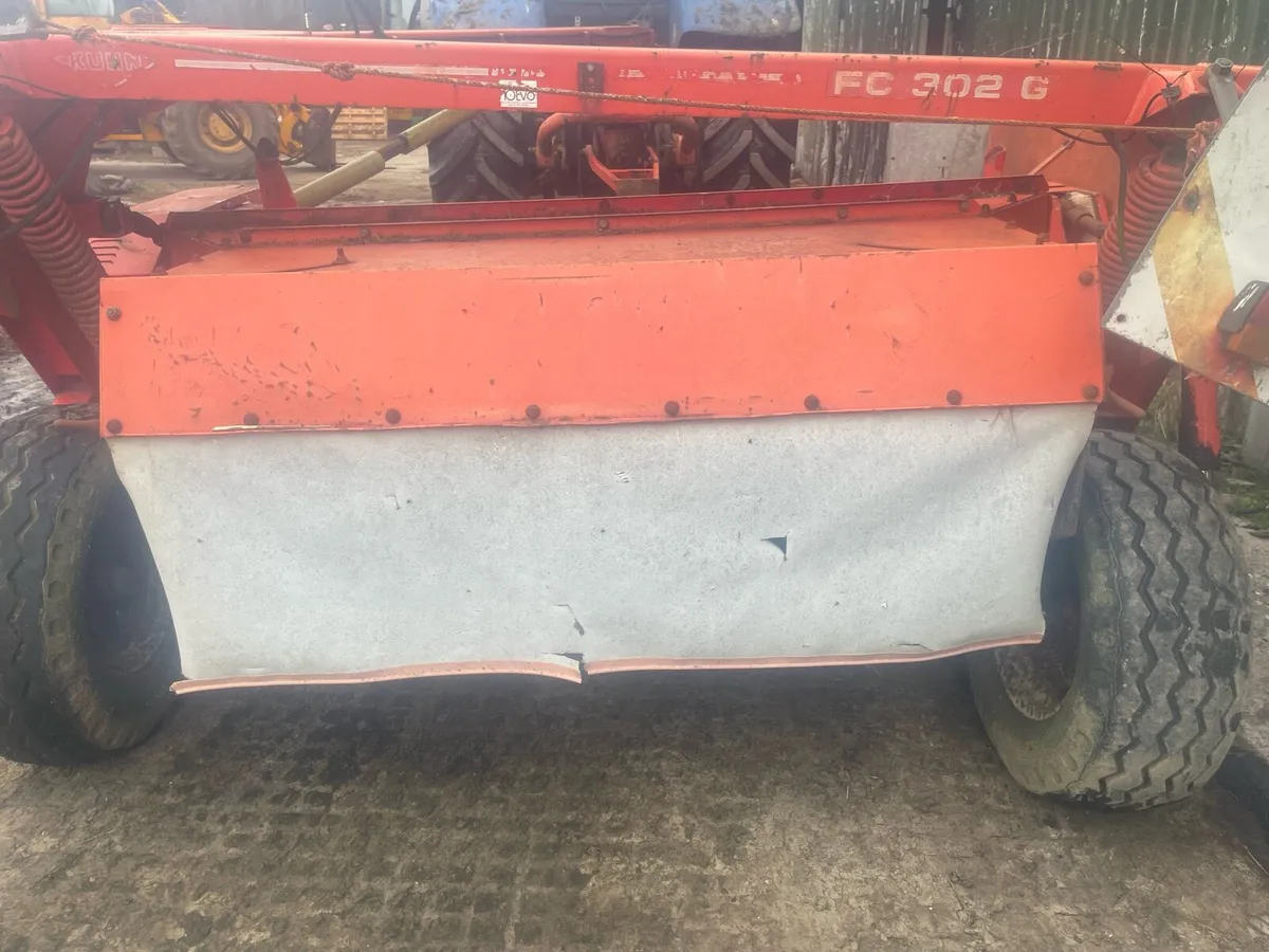 Kuhn Trailed 10 Foot Mower - Image 3