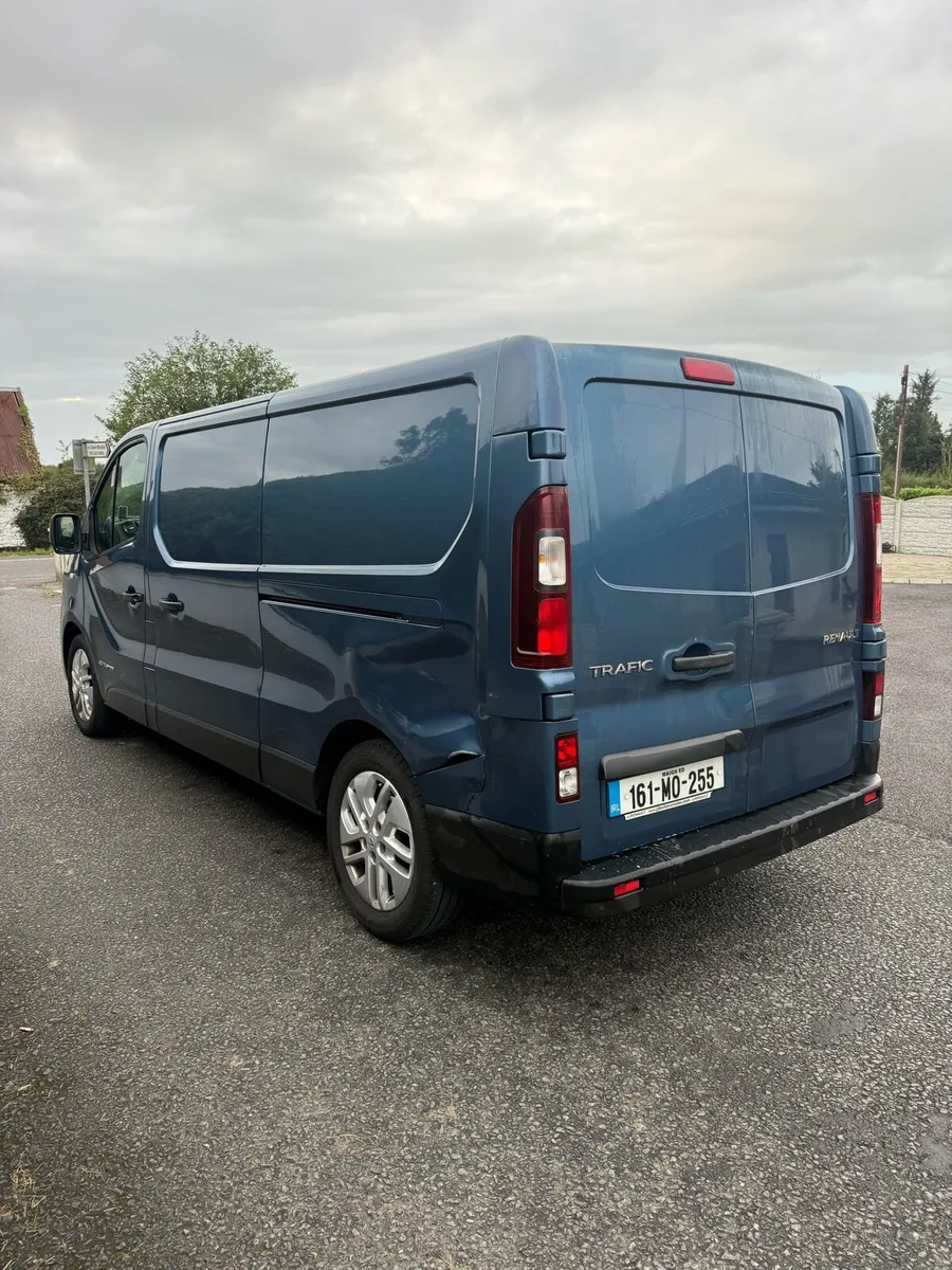 2016 Renault trafic - Image 3