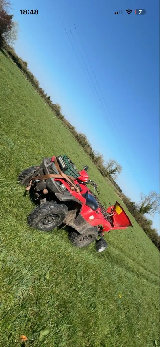 3 bag fertiliser spreader - Image 1
