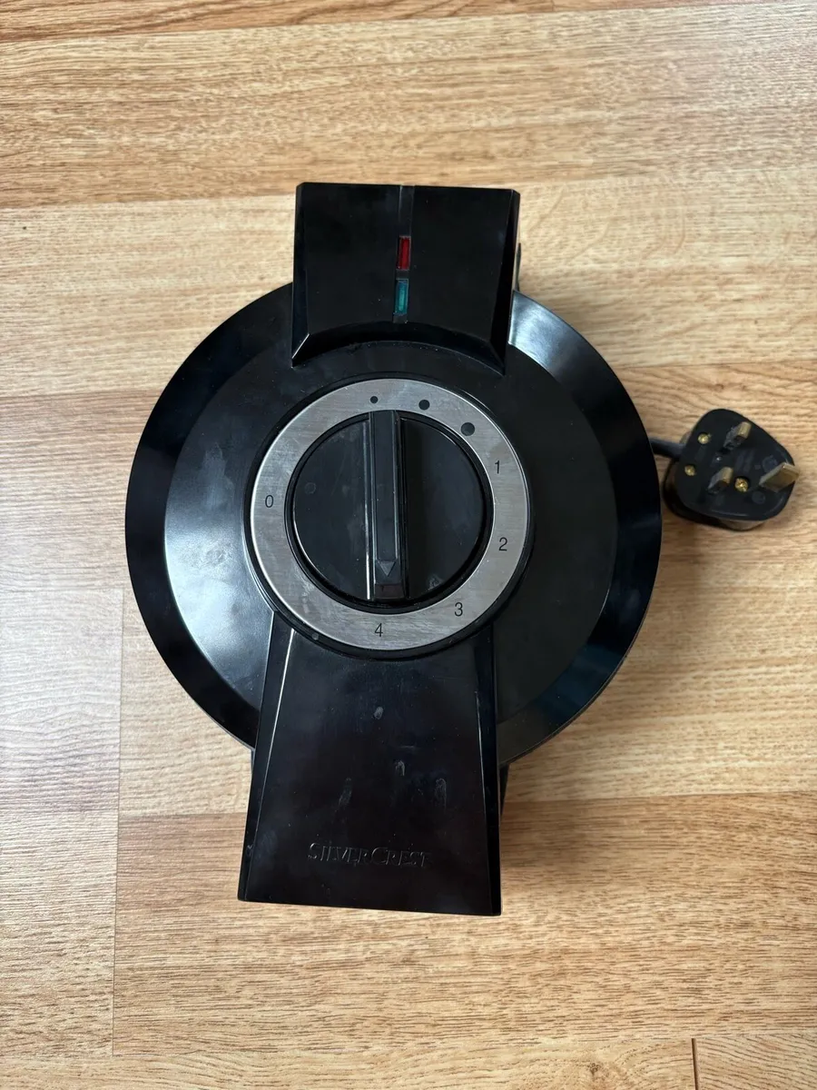 Waffle maker - Image 1