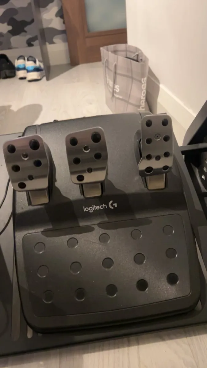 Sim racing set up - Image 3