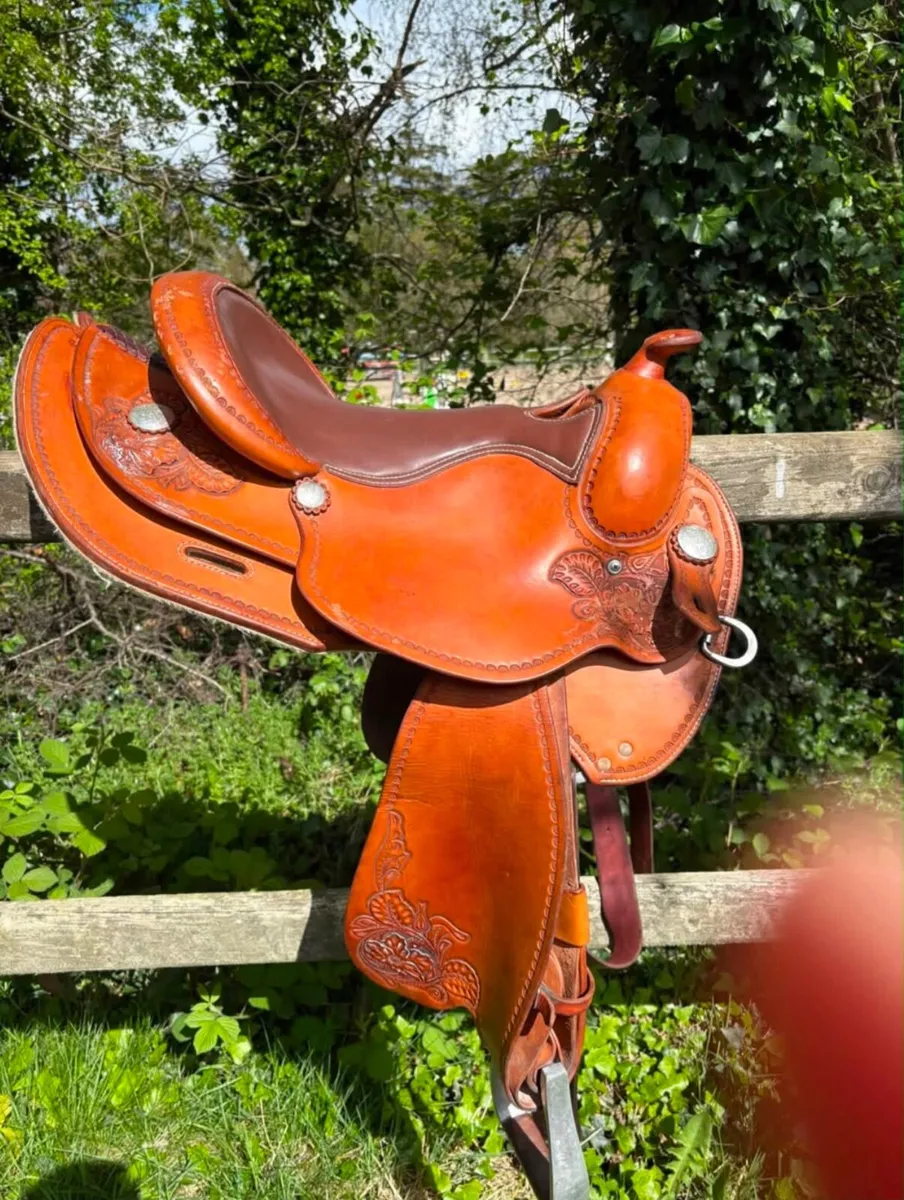 Western  Saddle - Image 1