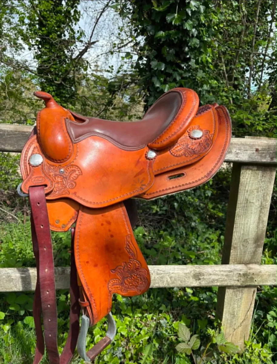 Western  Saddle - Image 2