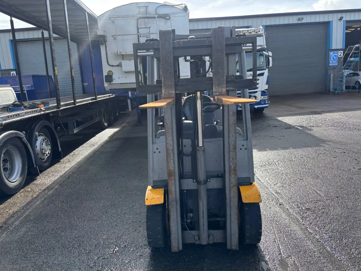 2016 forklift 2 ton gas container spec mast - Image 4