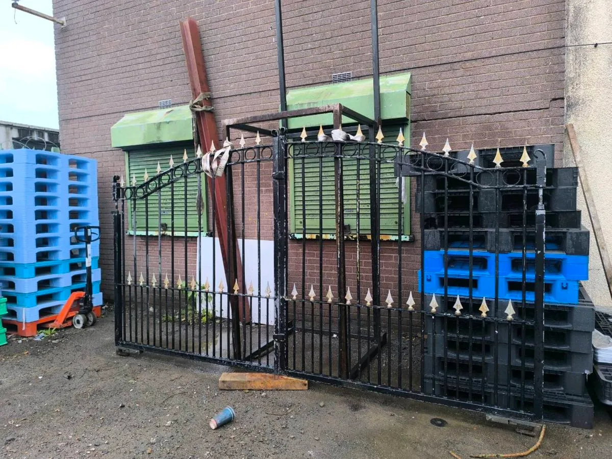 12ft opening galvanized gates - Image 1