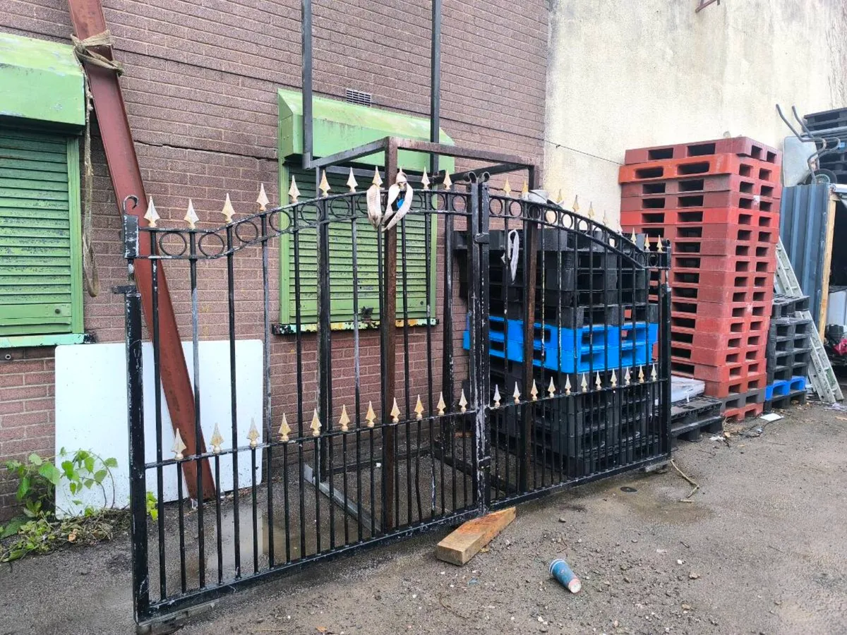 12ft opening galvanized gates - Image 2