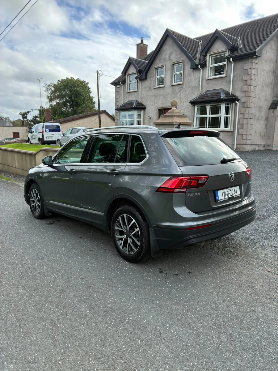 2017  VW TIGUAN TDI - Image 1